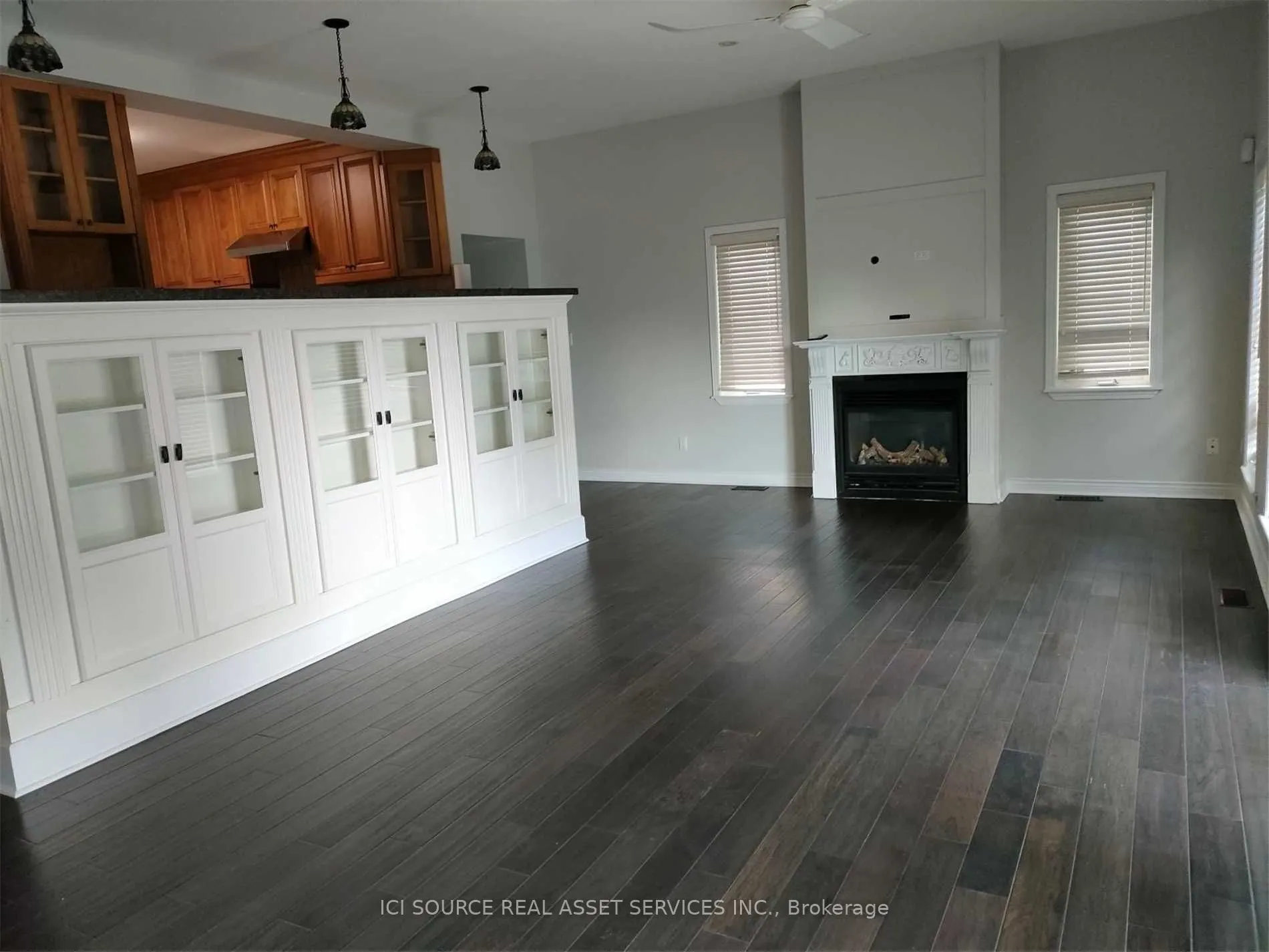 156 Mineola Road E