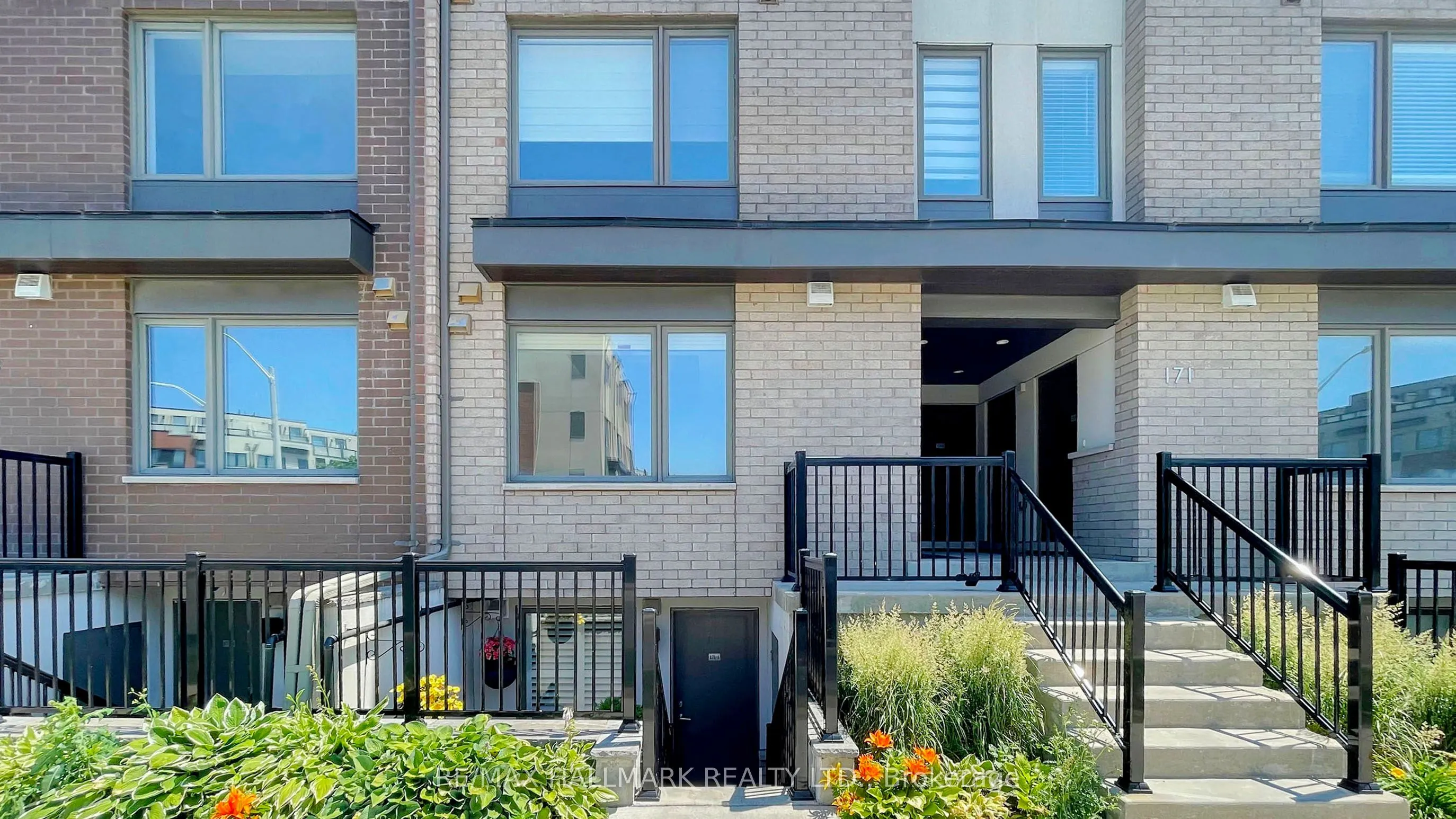 171 William Duncan Road, #2