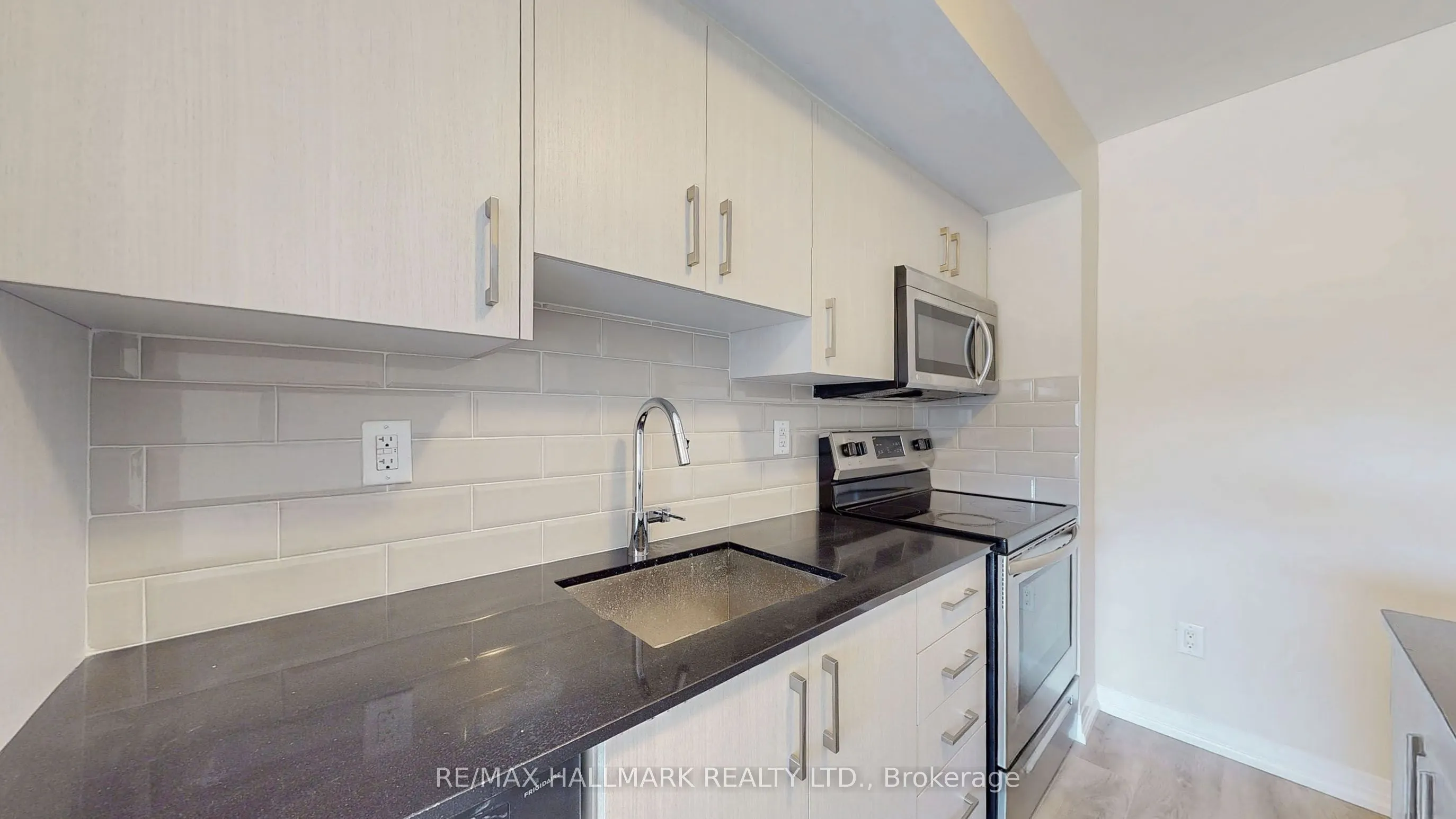171 William Duncan Road, #2