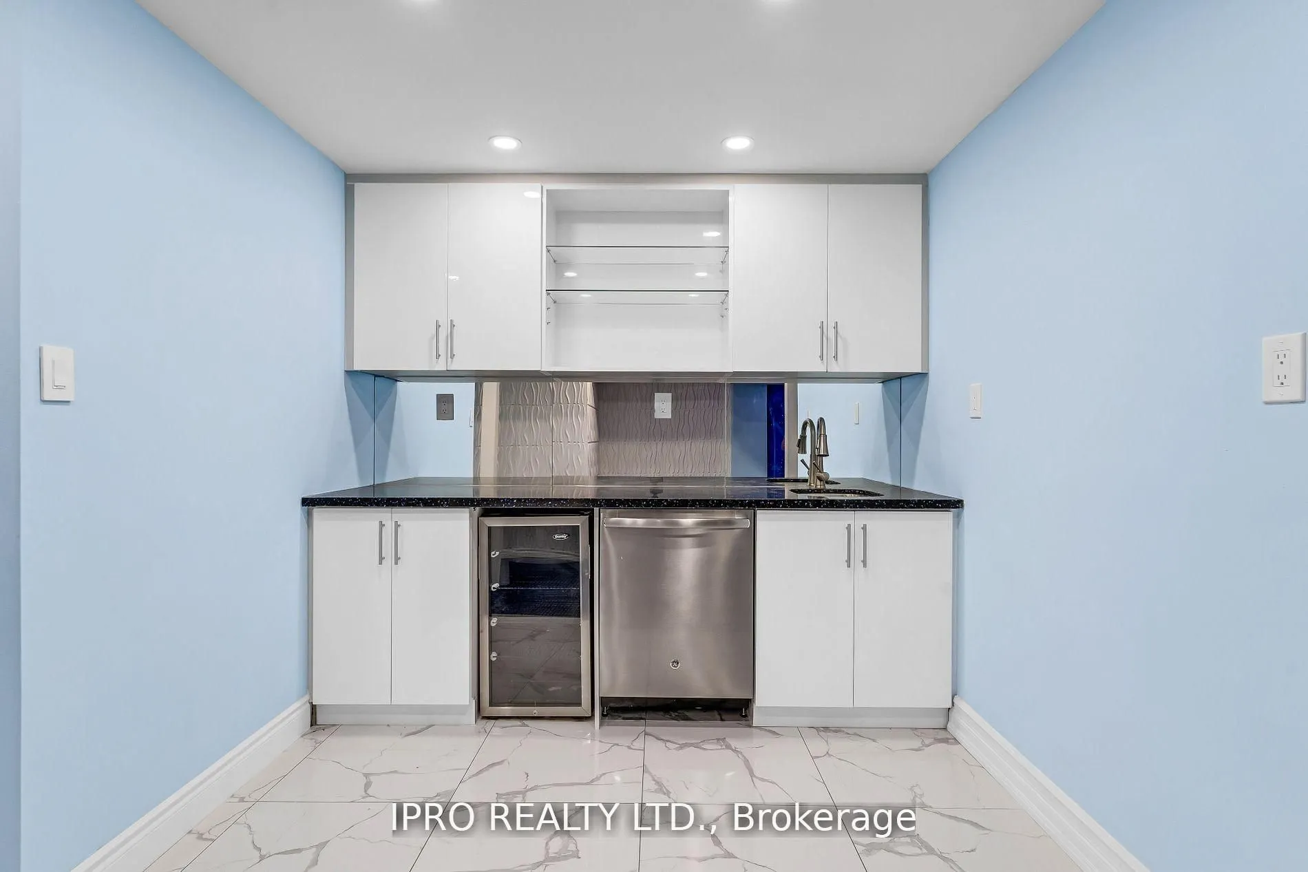 3191 Oakview Road