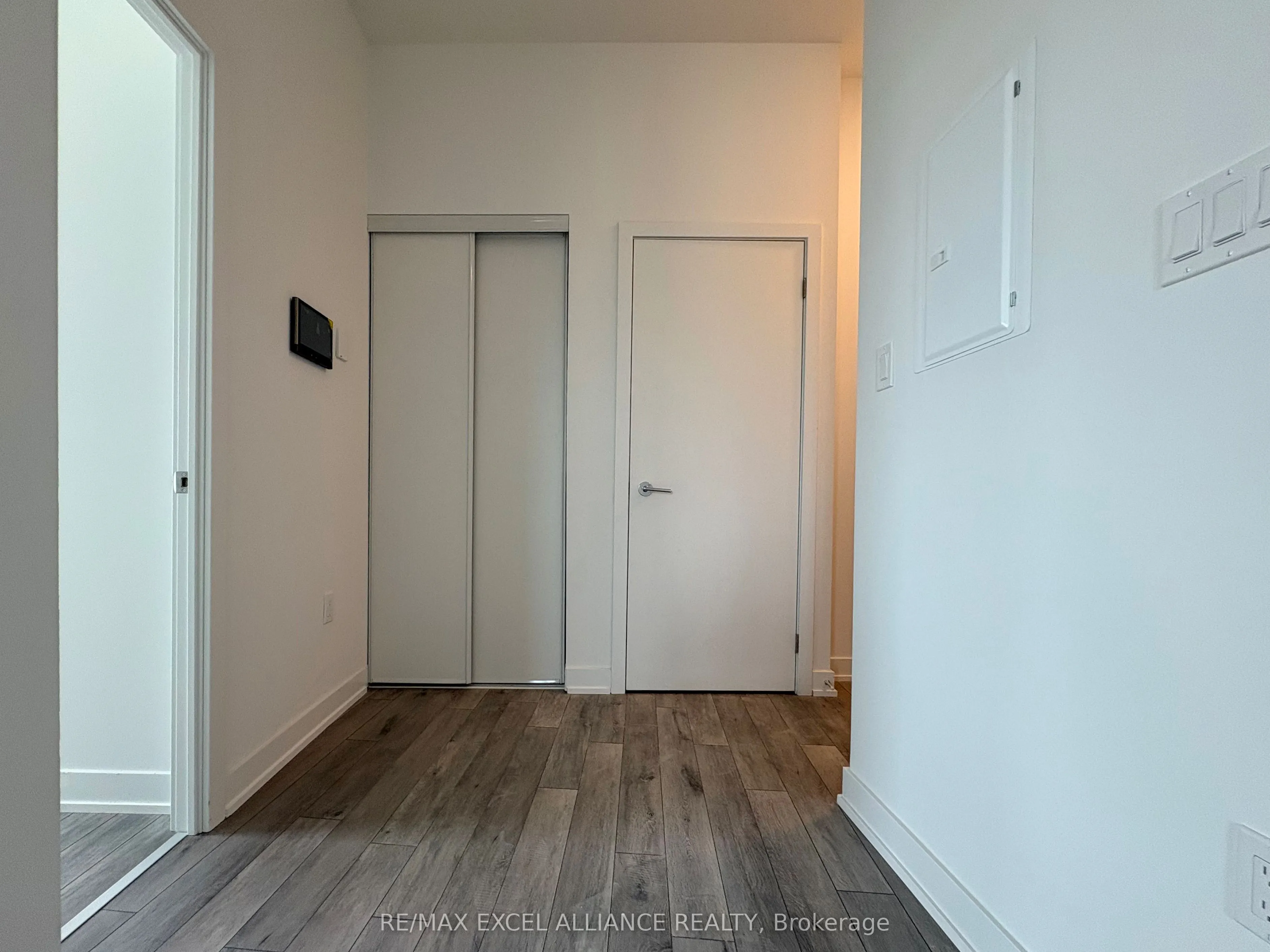 1005 Dundas Street E #146