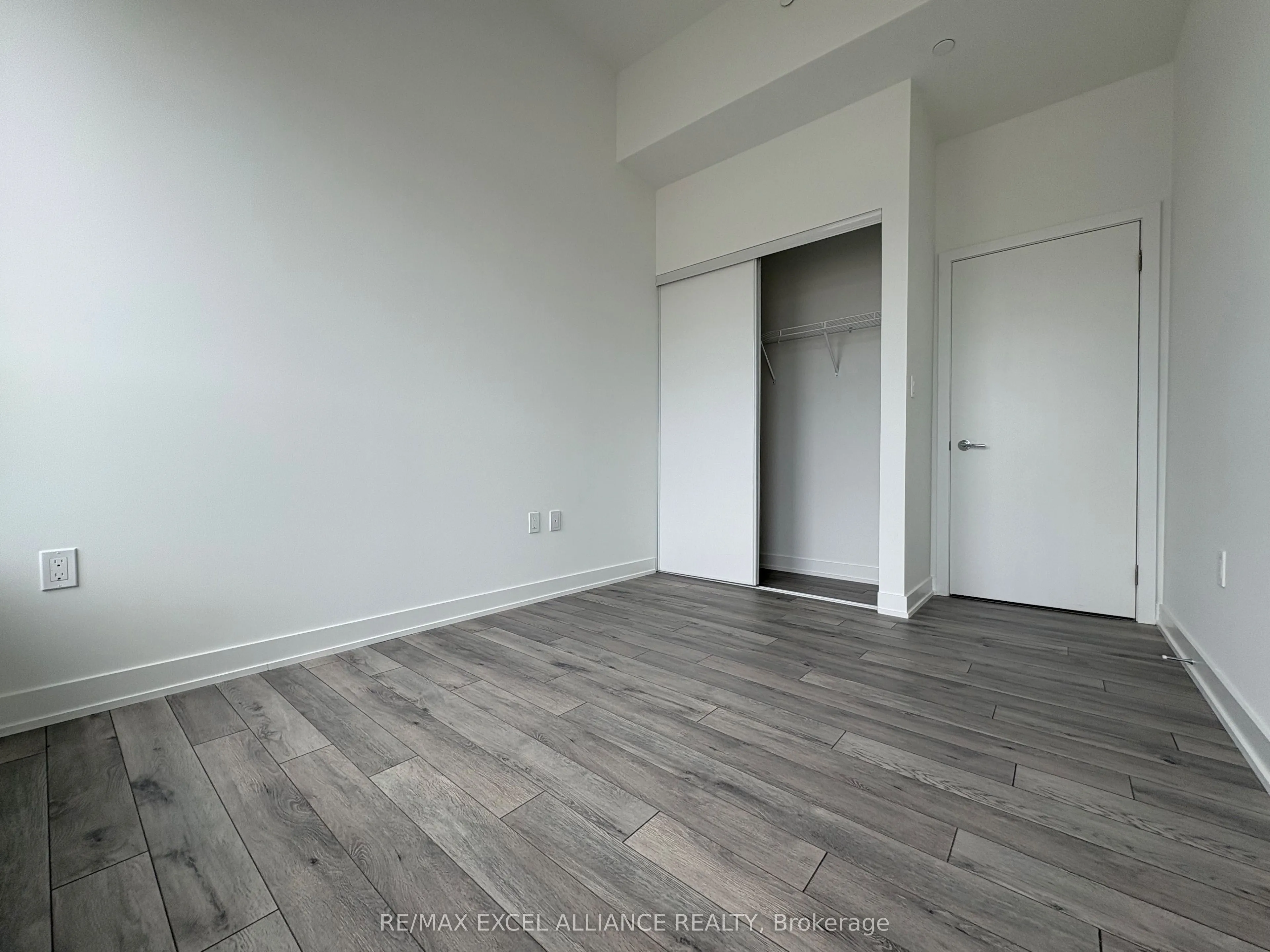 1005 Dundas Street E #146