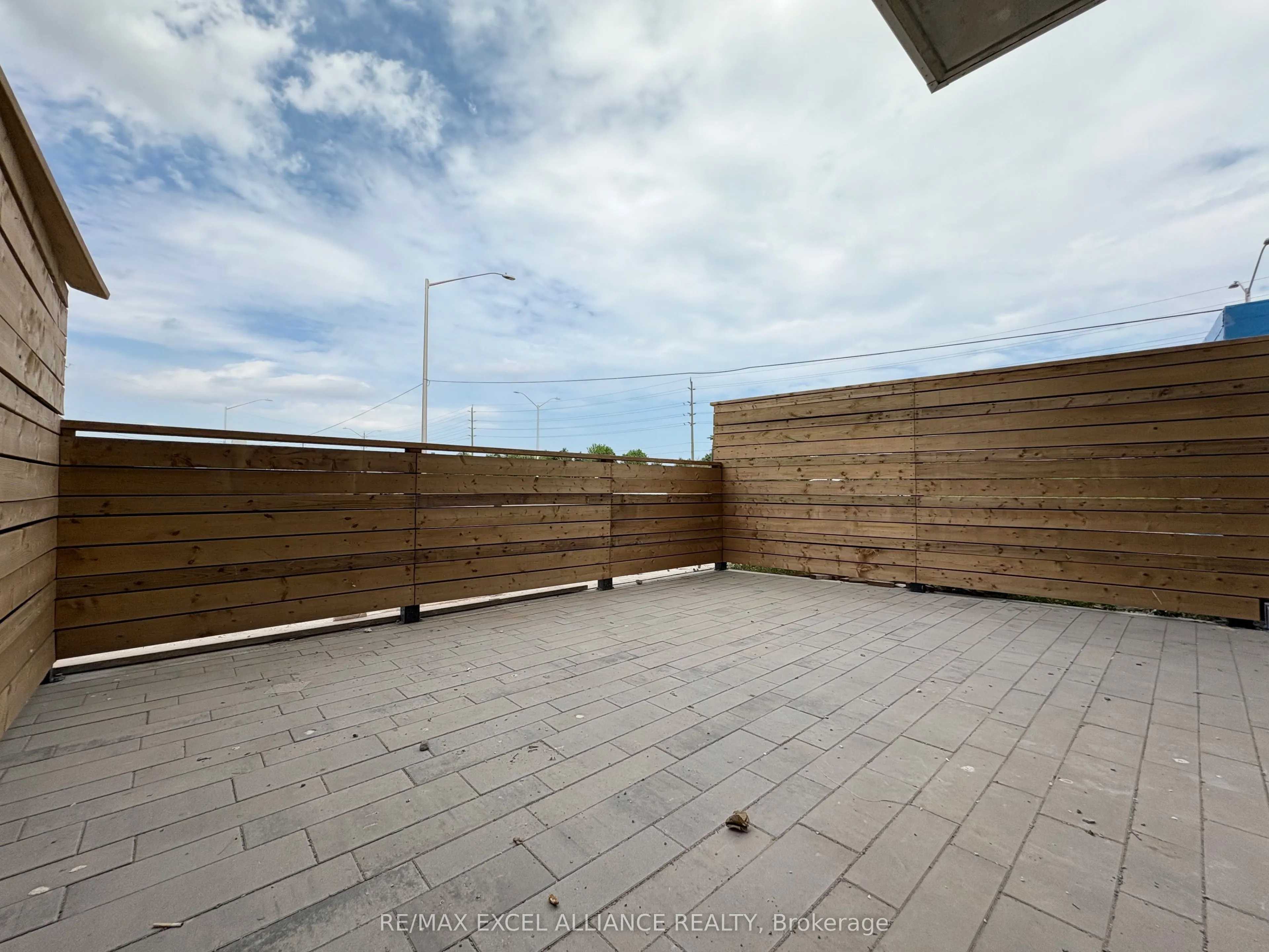 1005 Dundas Street E #146