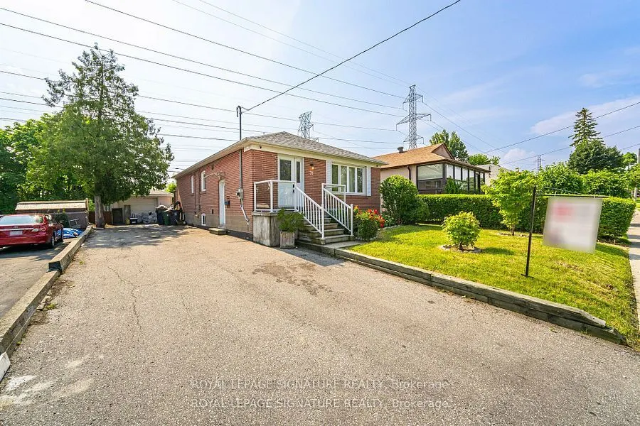 71 Redwater Drive, #1