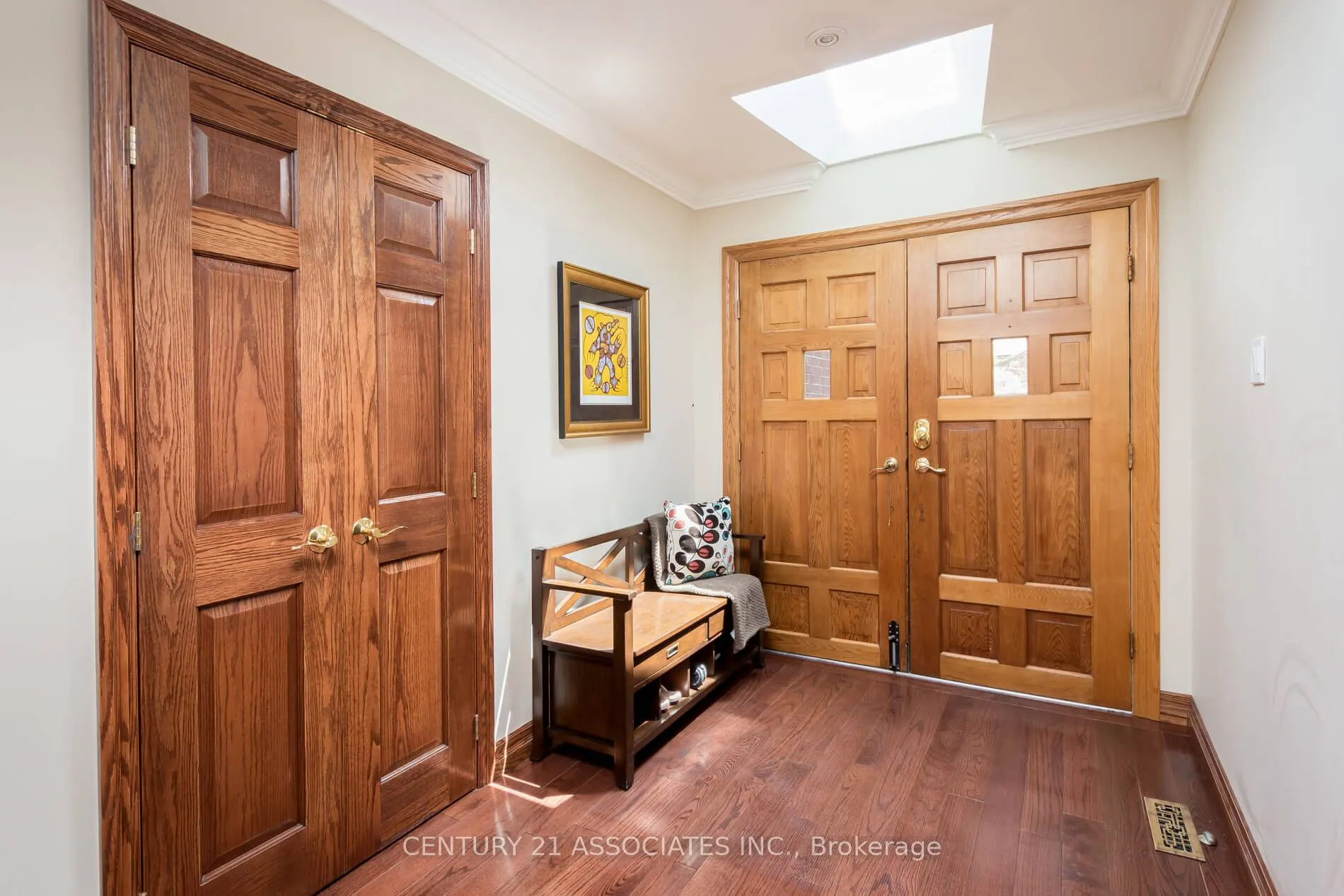 2475 Poplar Crescent