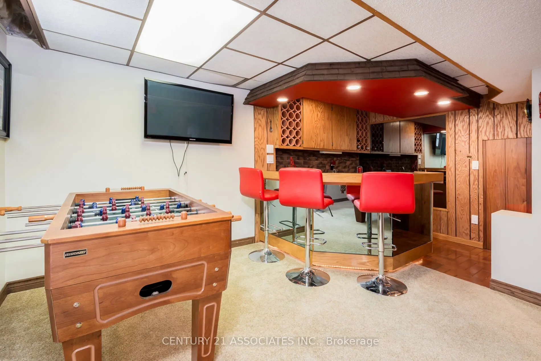 2475 Poplar Crescent