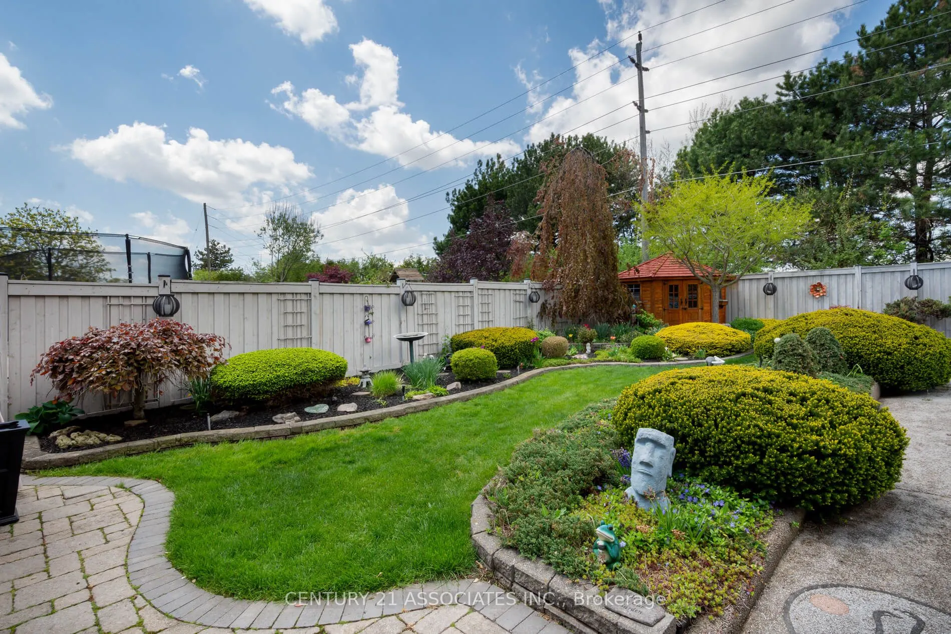 2475 Poplar Crescent