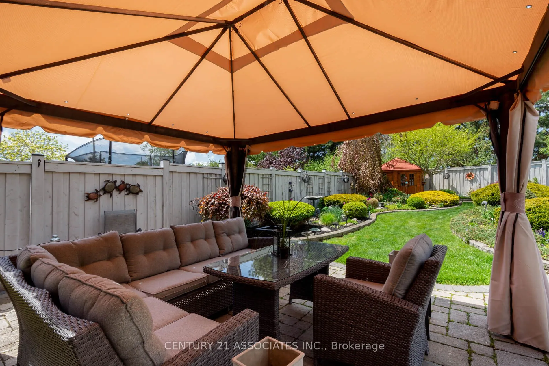 2475 Poplar Crescent