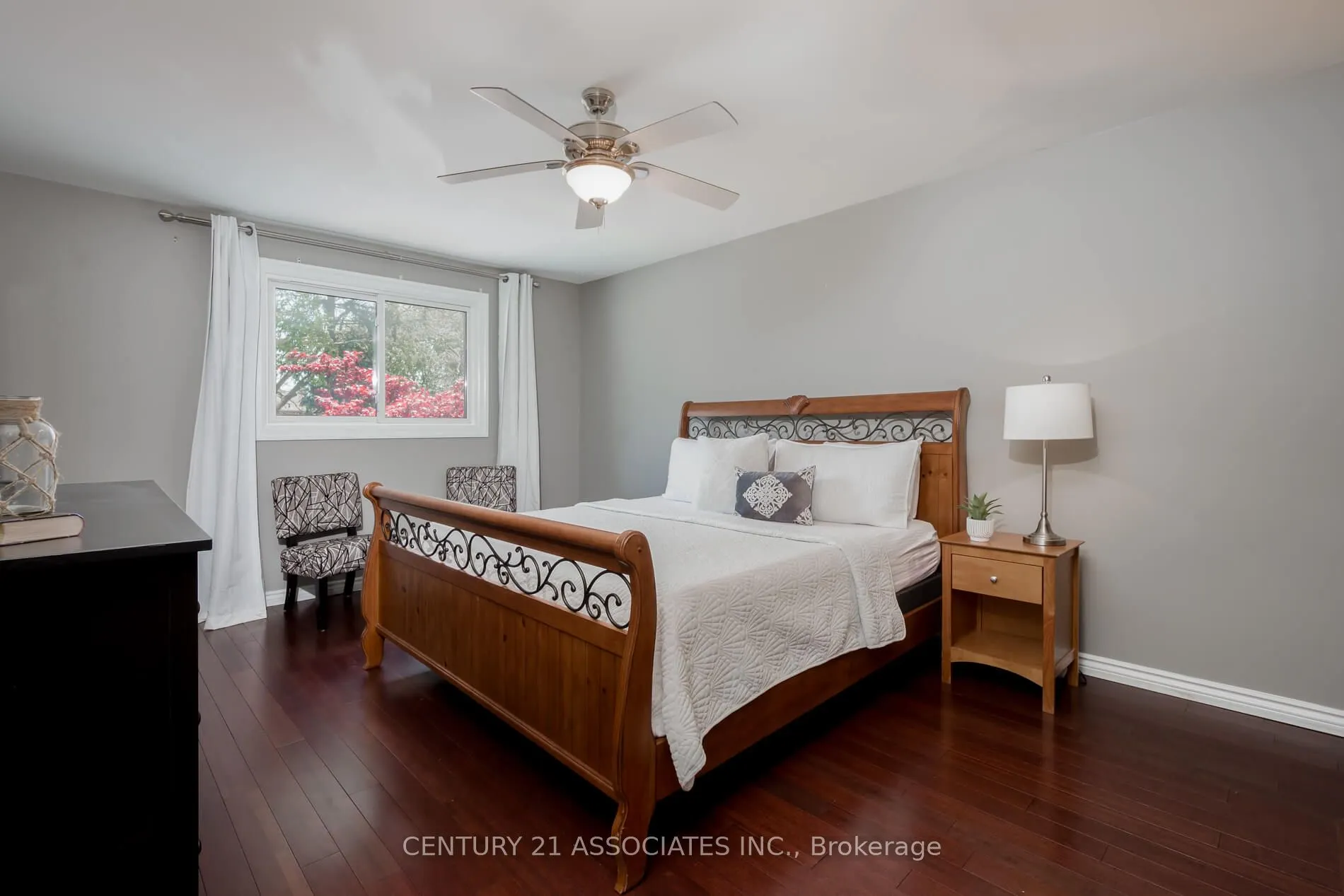 2475 Poplar Crescent