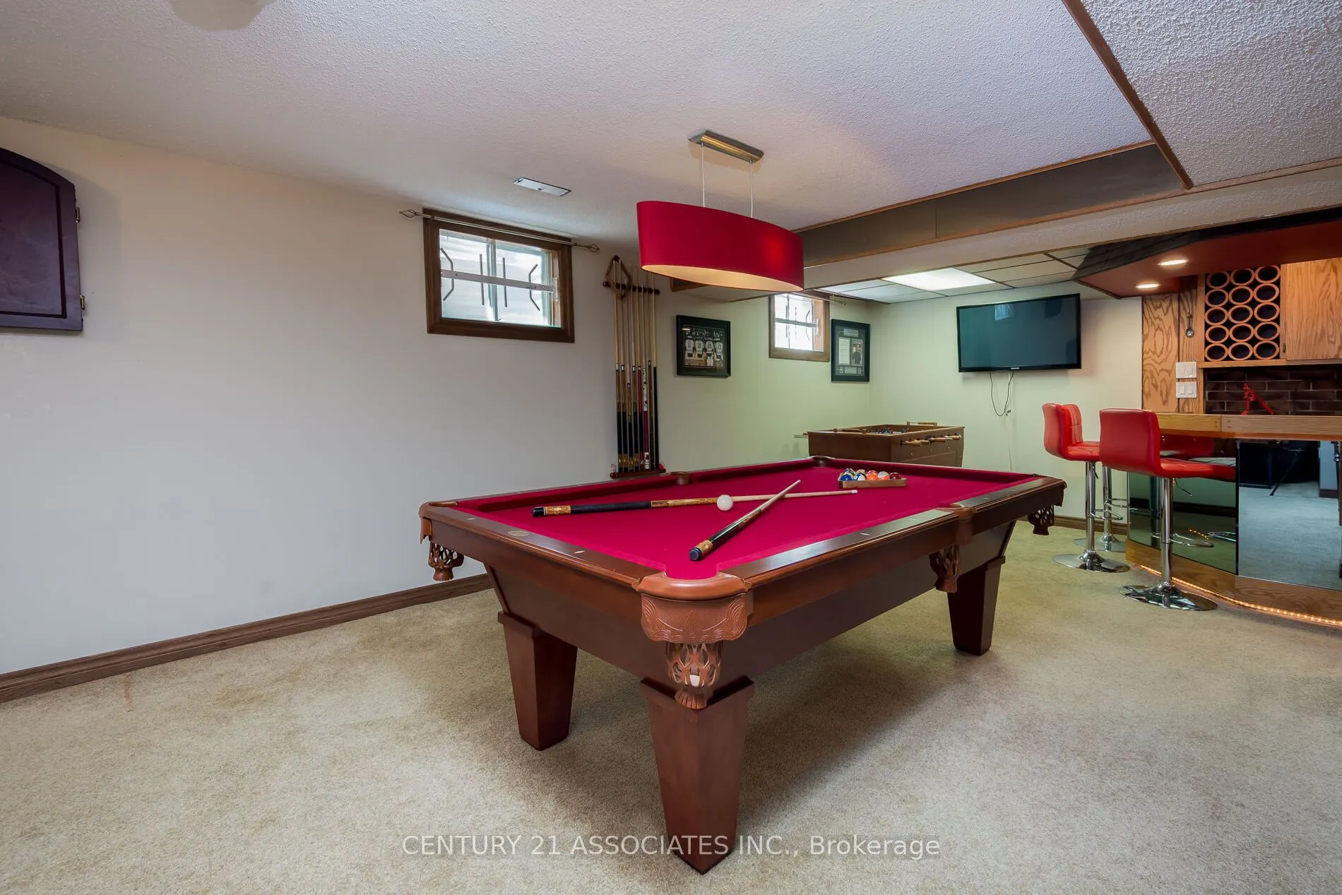 2475 Poplar Crescent