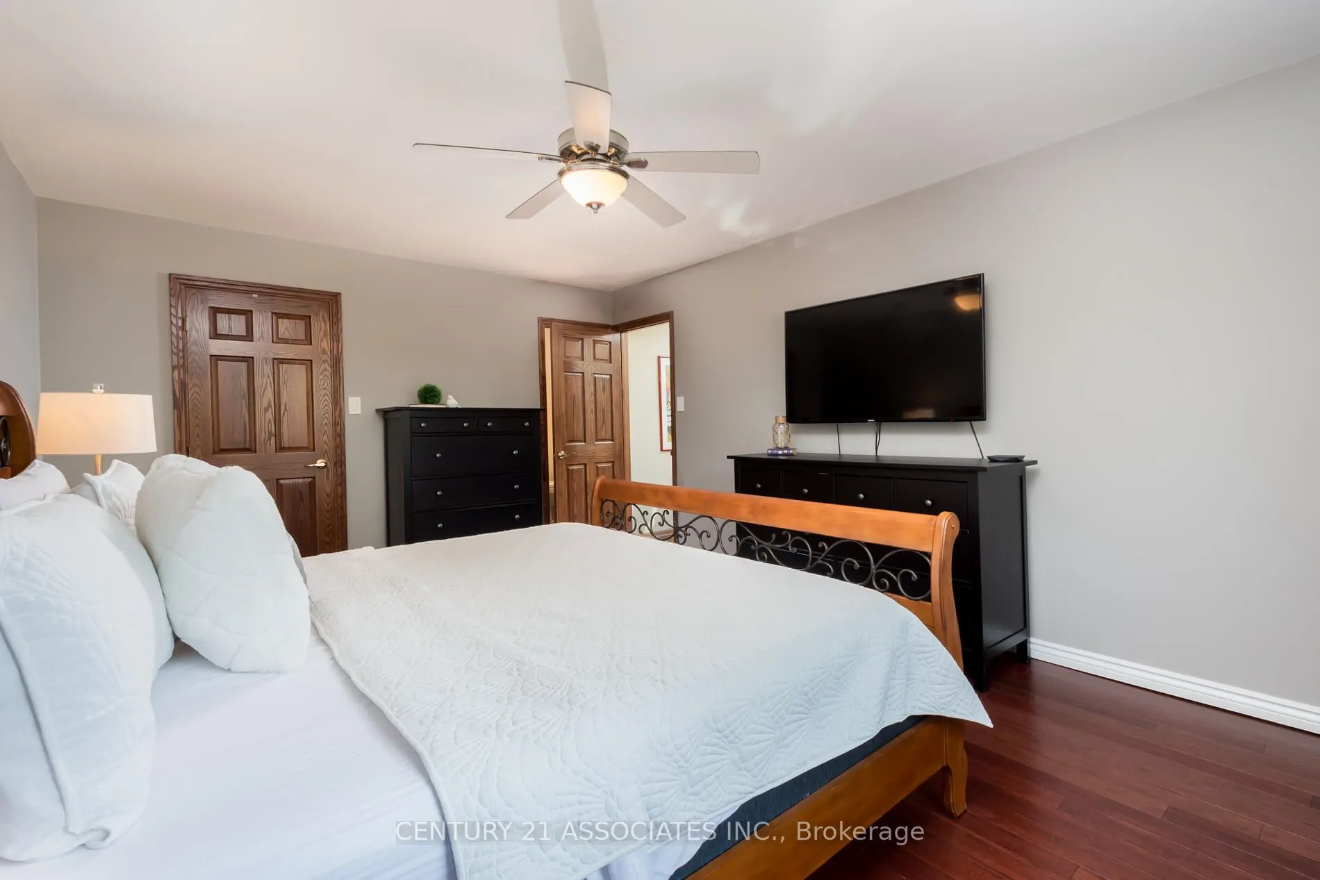 2475 Poplar Crescent