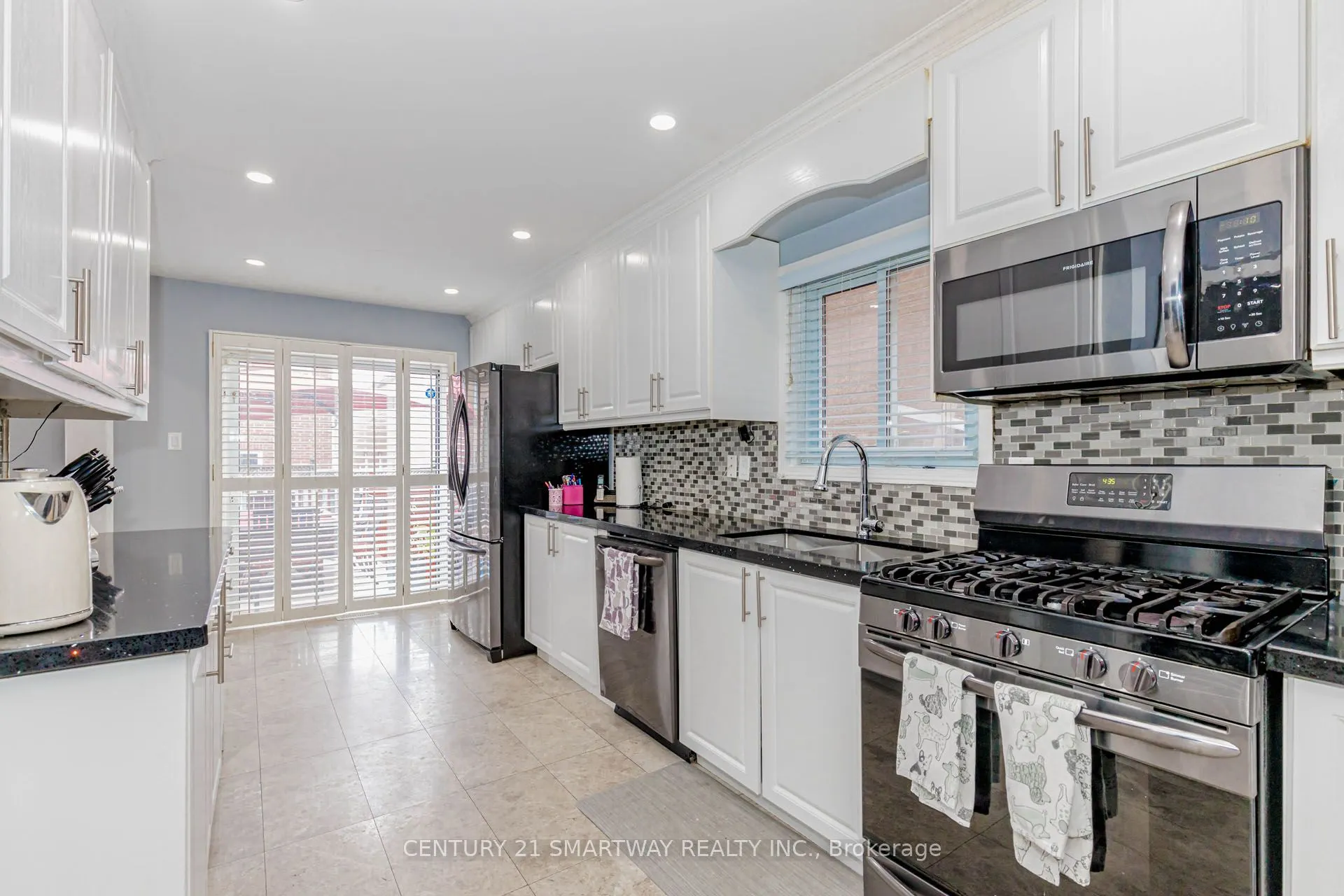 59 Arthurs Crescent