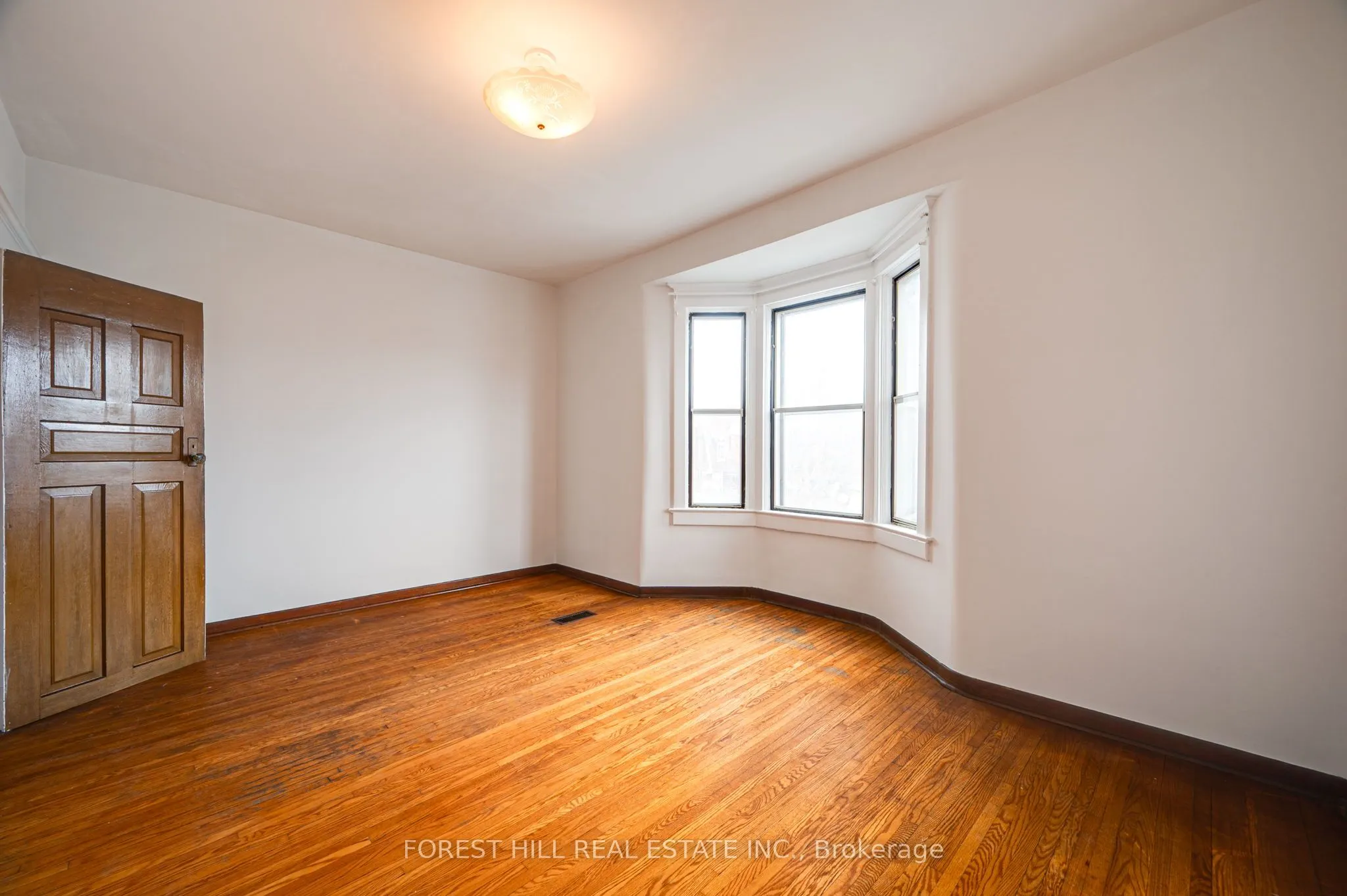 33 Hounslow Heath Road