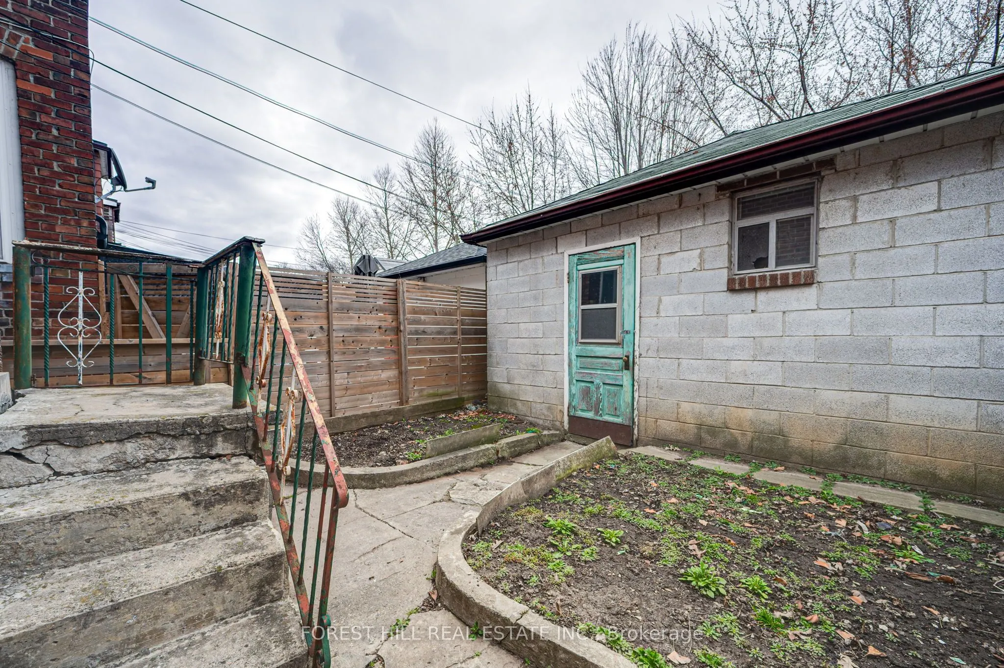 33 Hounslow Heath Road