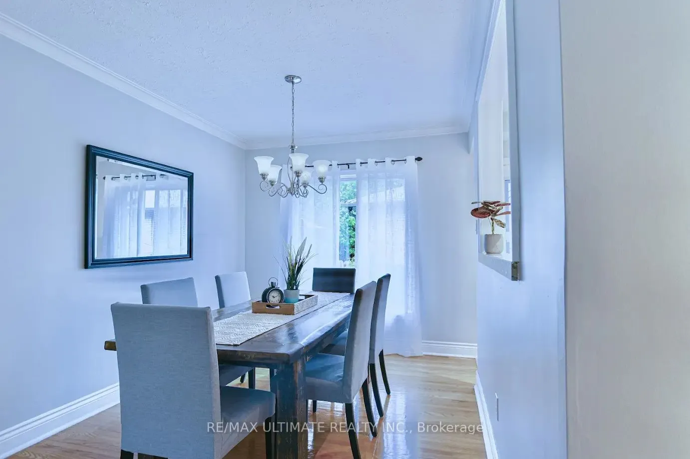 2 Beaverbrook Avenue