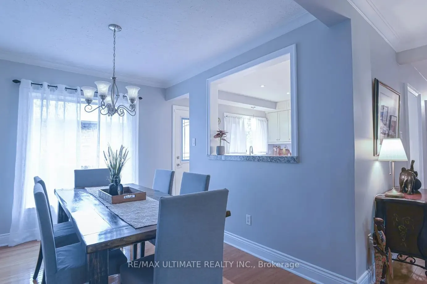 2 Beaverbrook Avenue