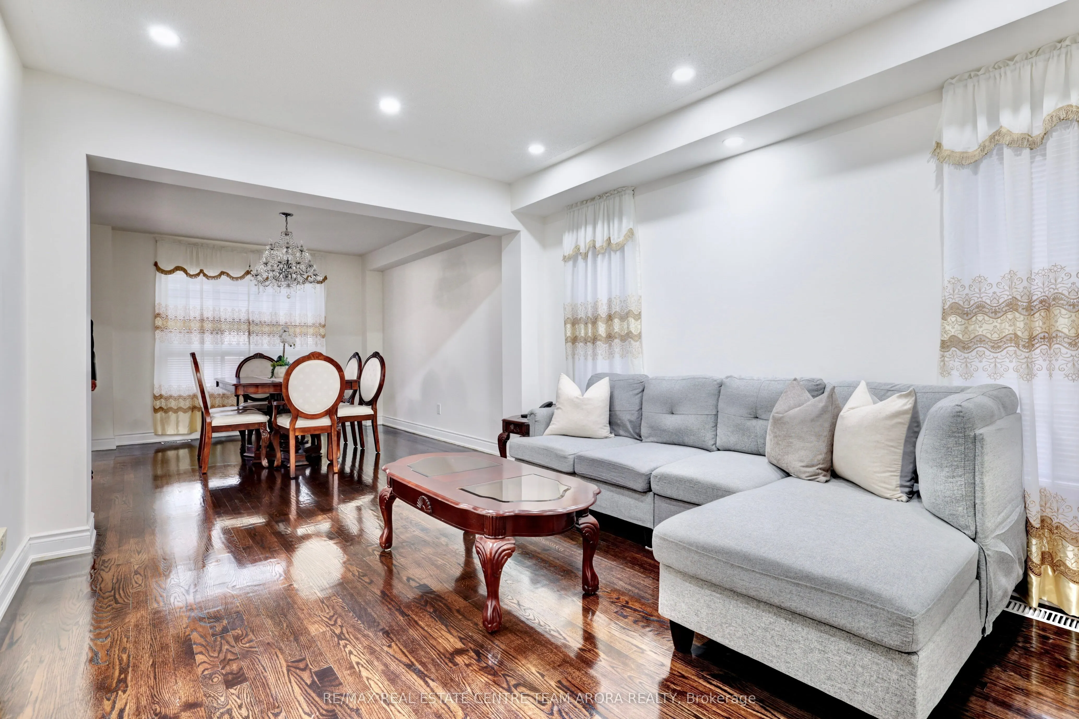 329 Brisdale Drive