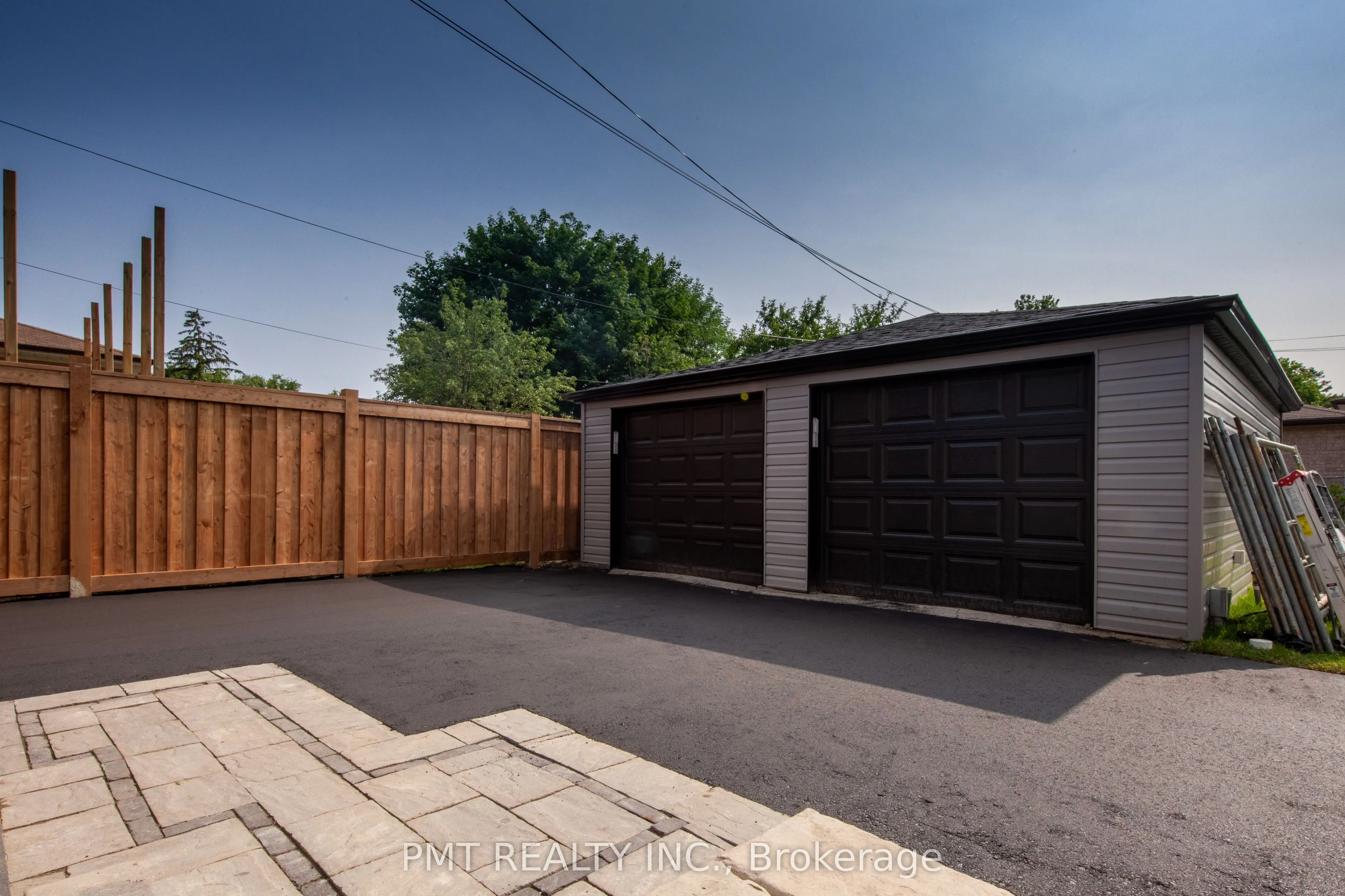 34 Robindale Avenue, #Basement