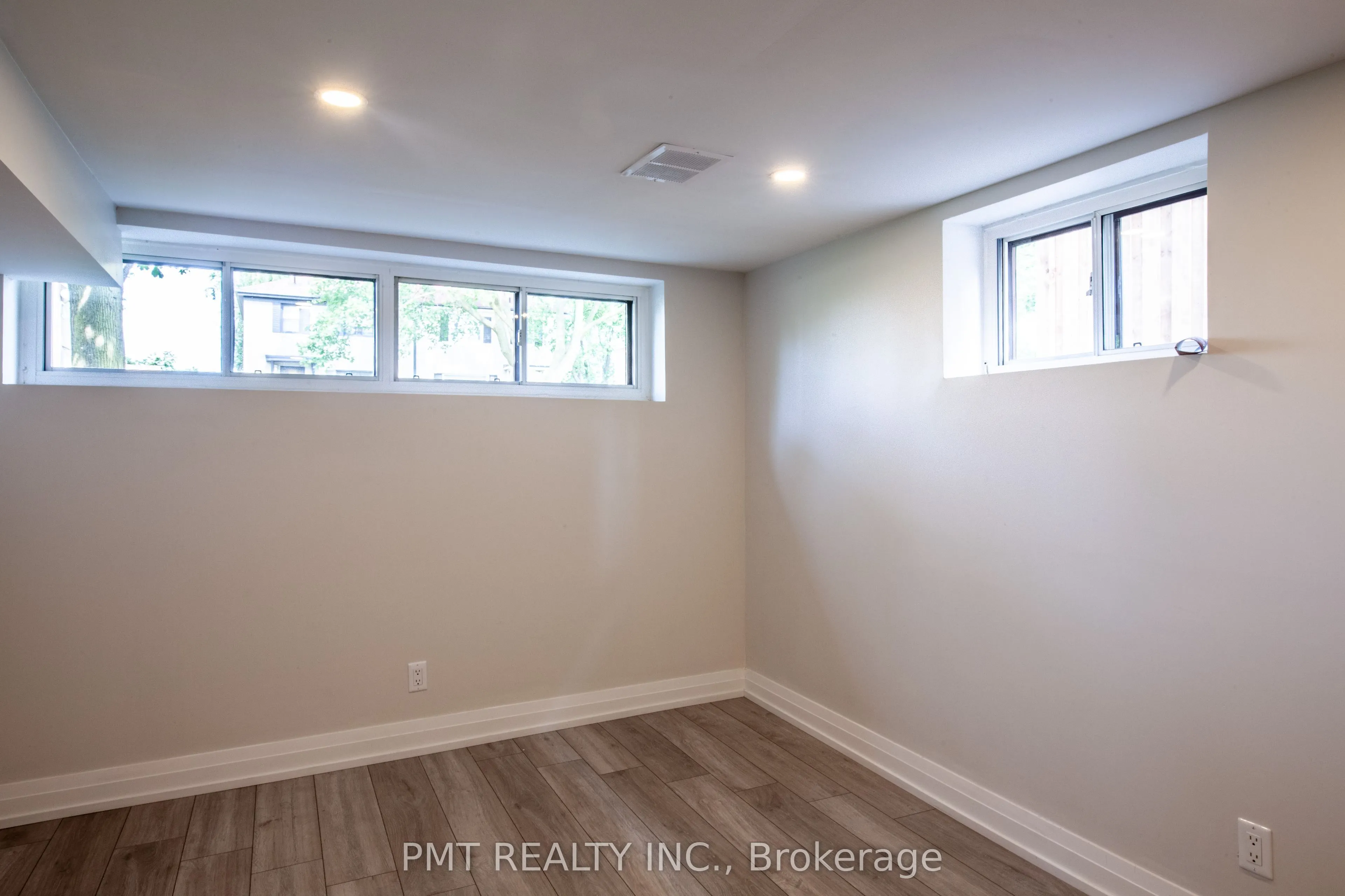 34 Robindale Avenue, #Basement