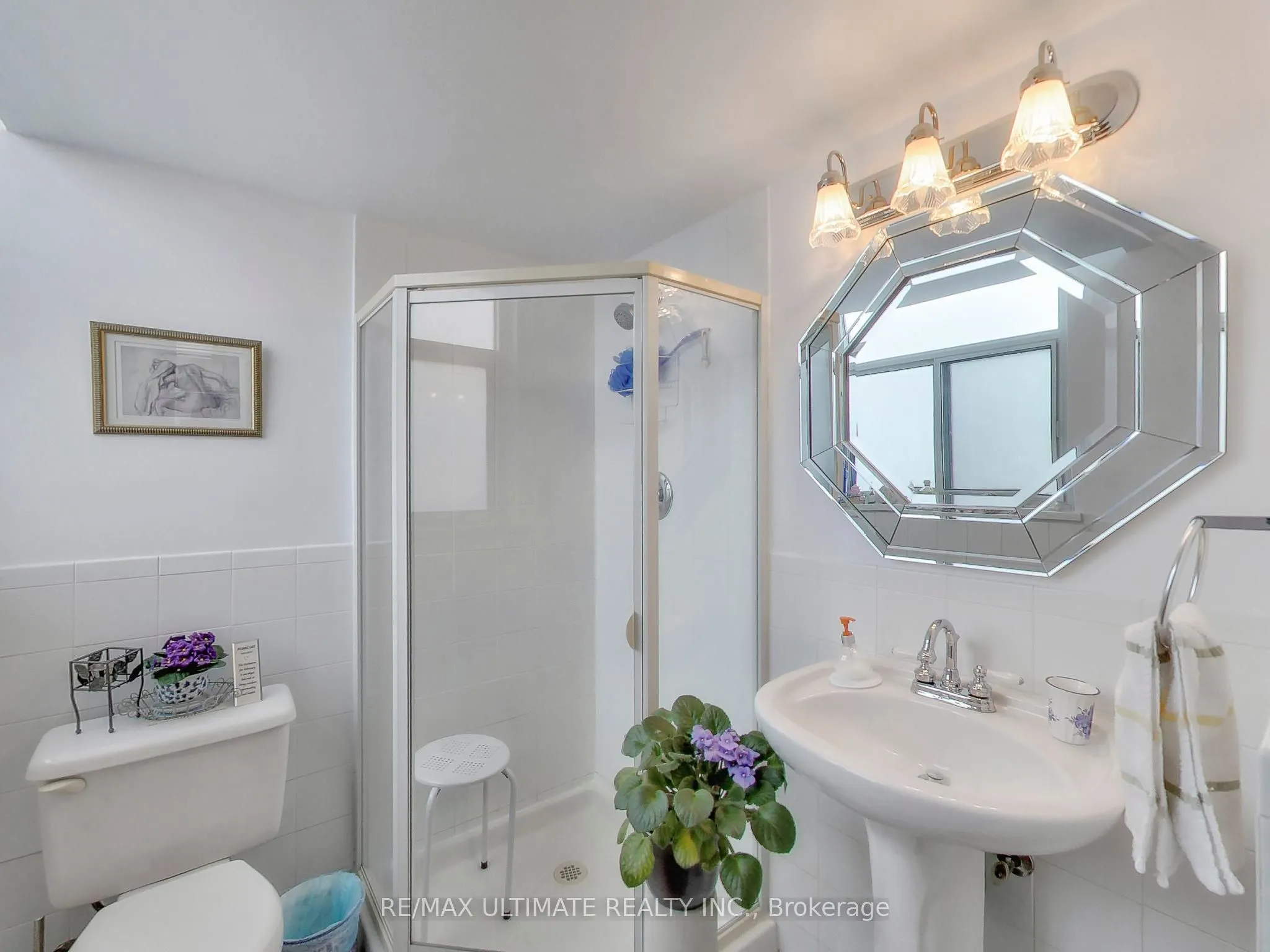 360 Ridelle Avenue, #2217