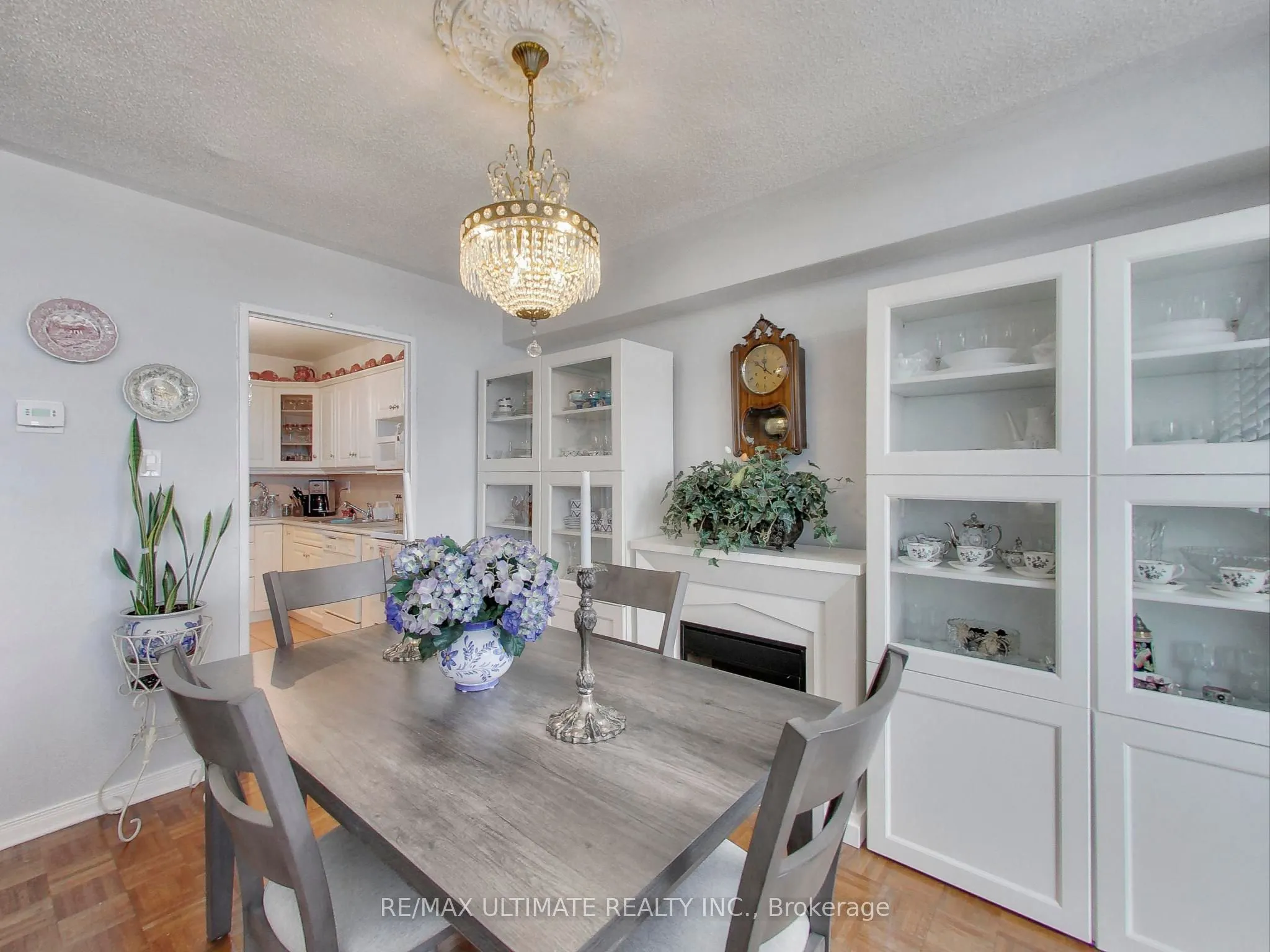 360 Ridelle Avenue, #2217