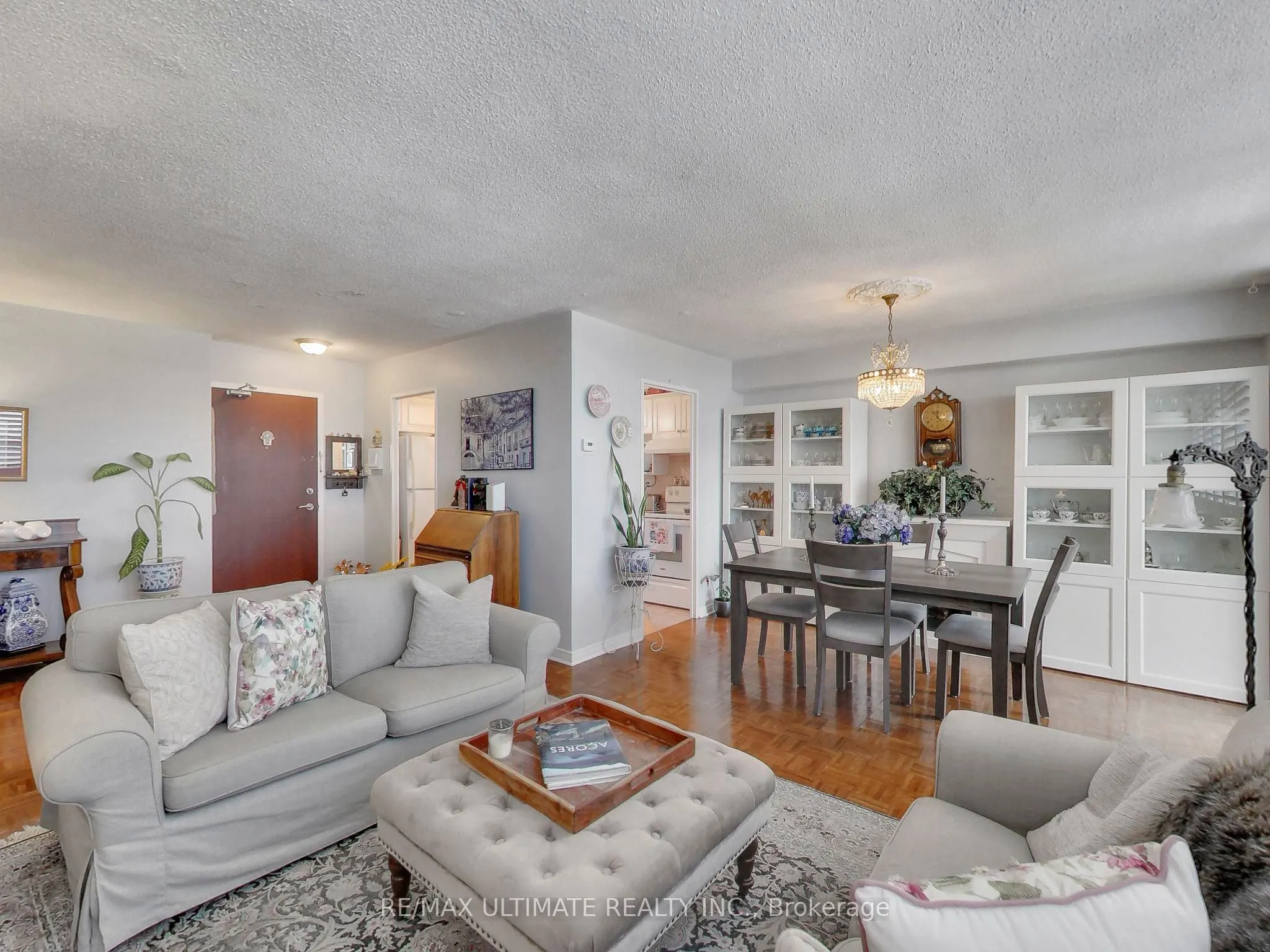360 Ridelle Avenue, #2217