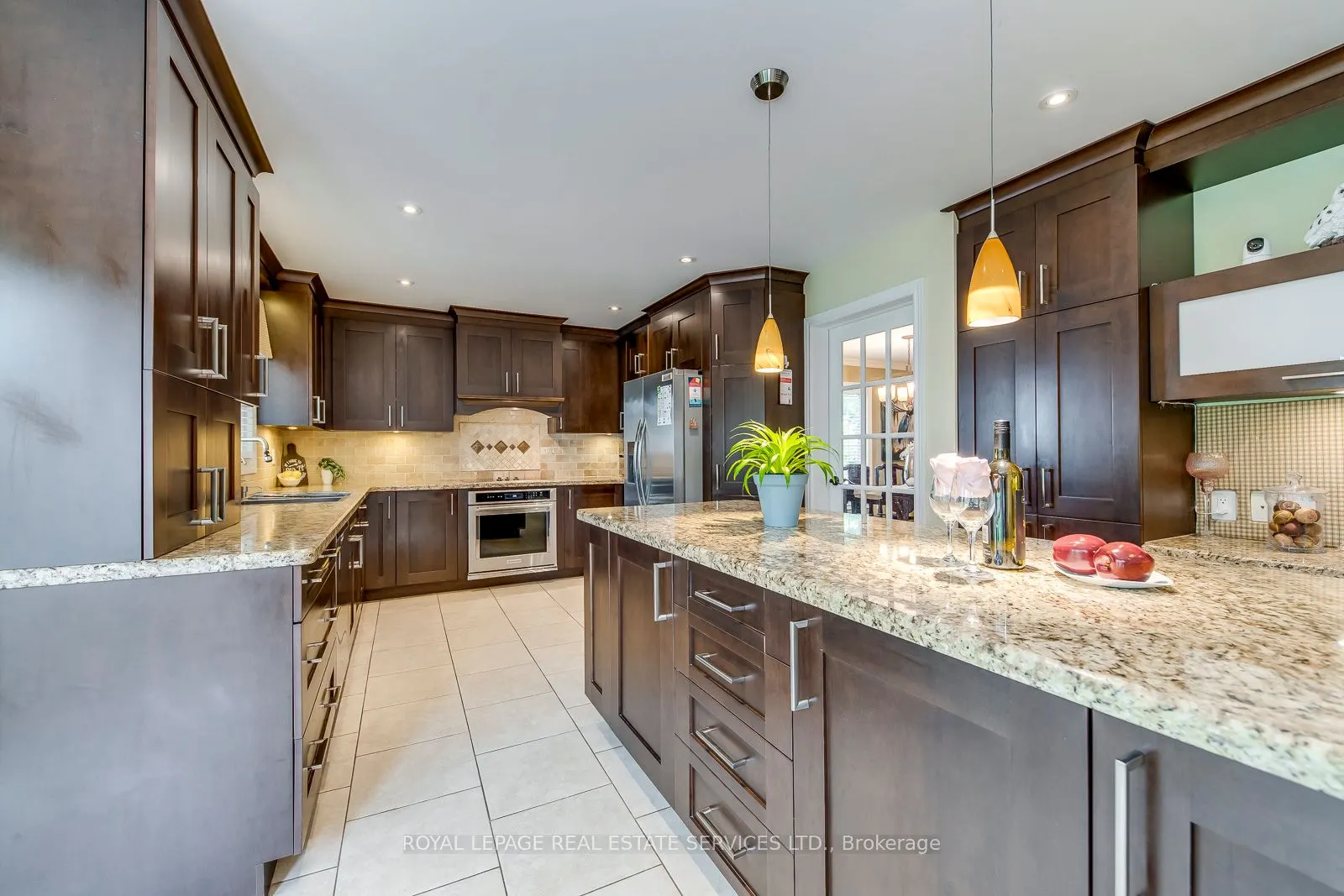 1143 Chapelton Place