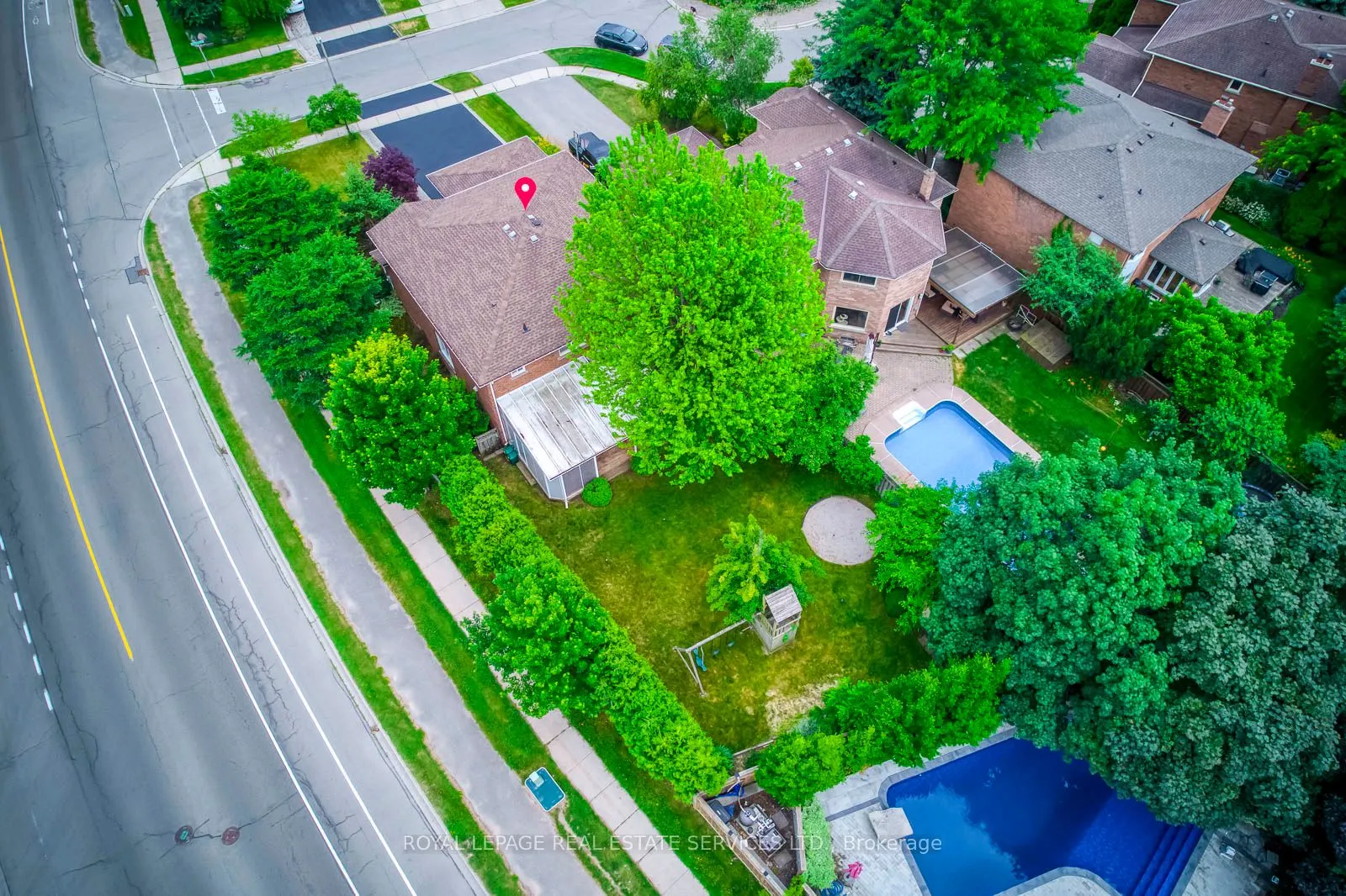 1143 Chapelton Place