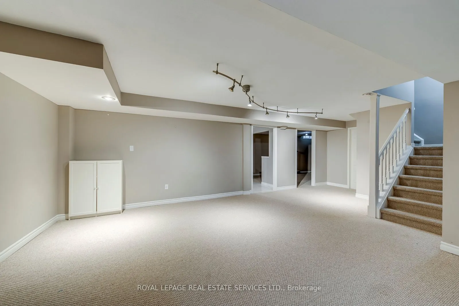 1143 Chapelton Place