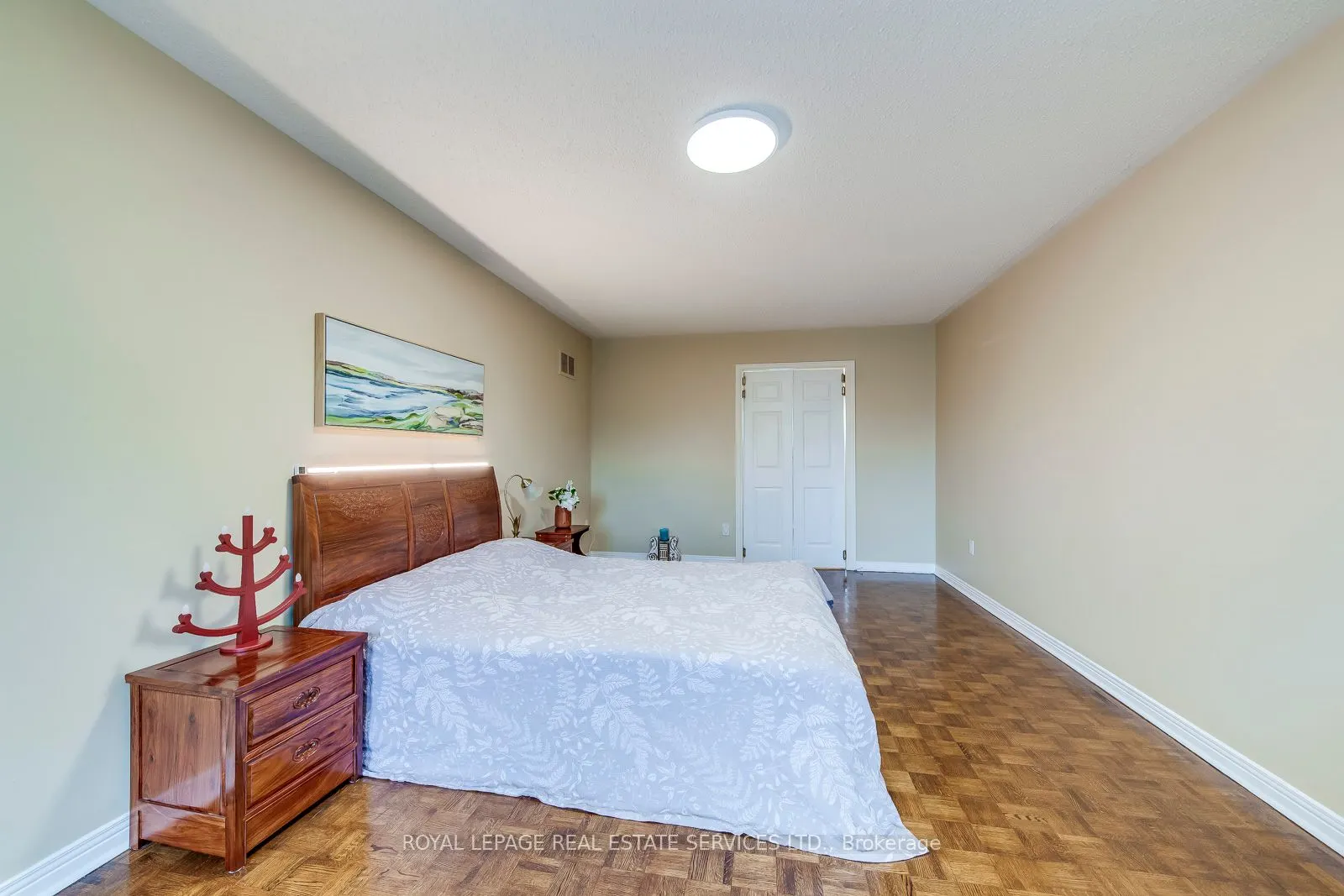 1143 Chapelton Place