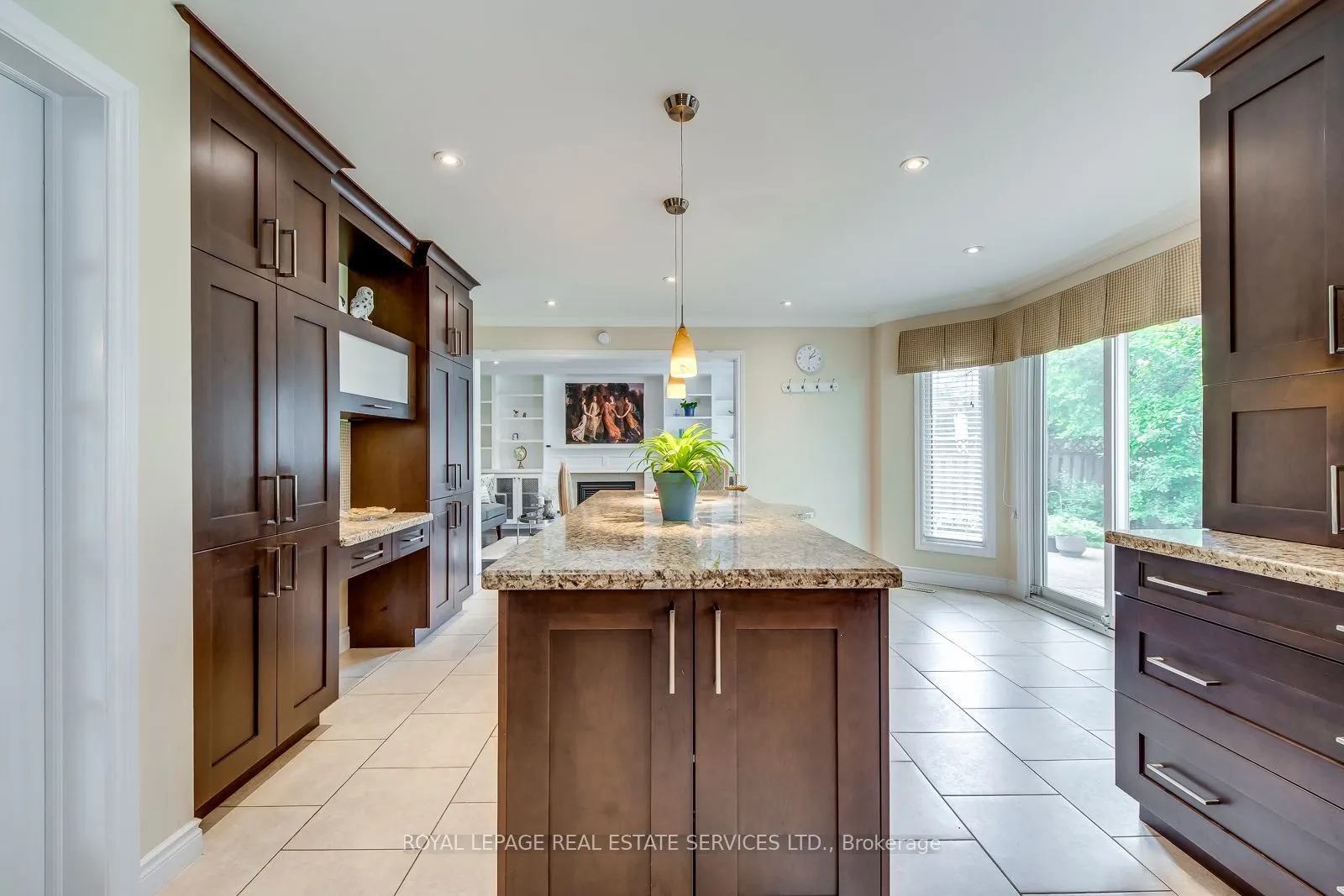 1143 Chapelton Place