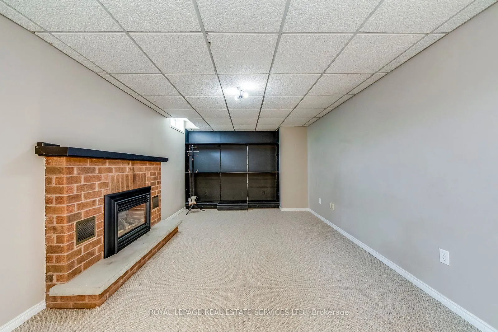 1143 Chapelton Place