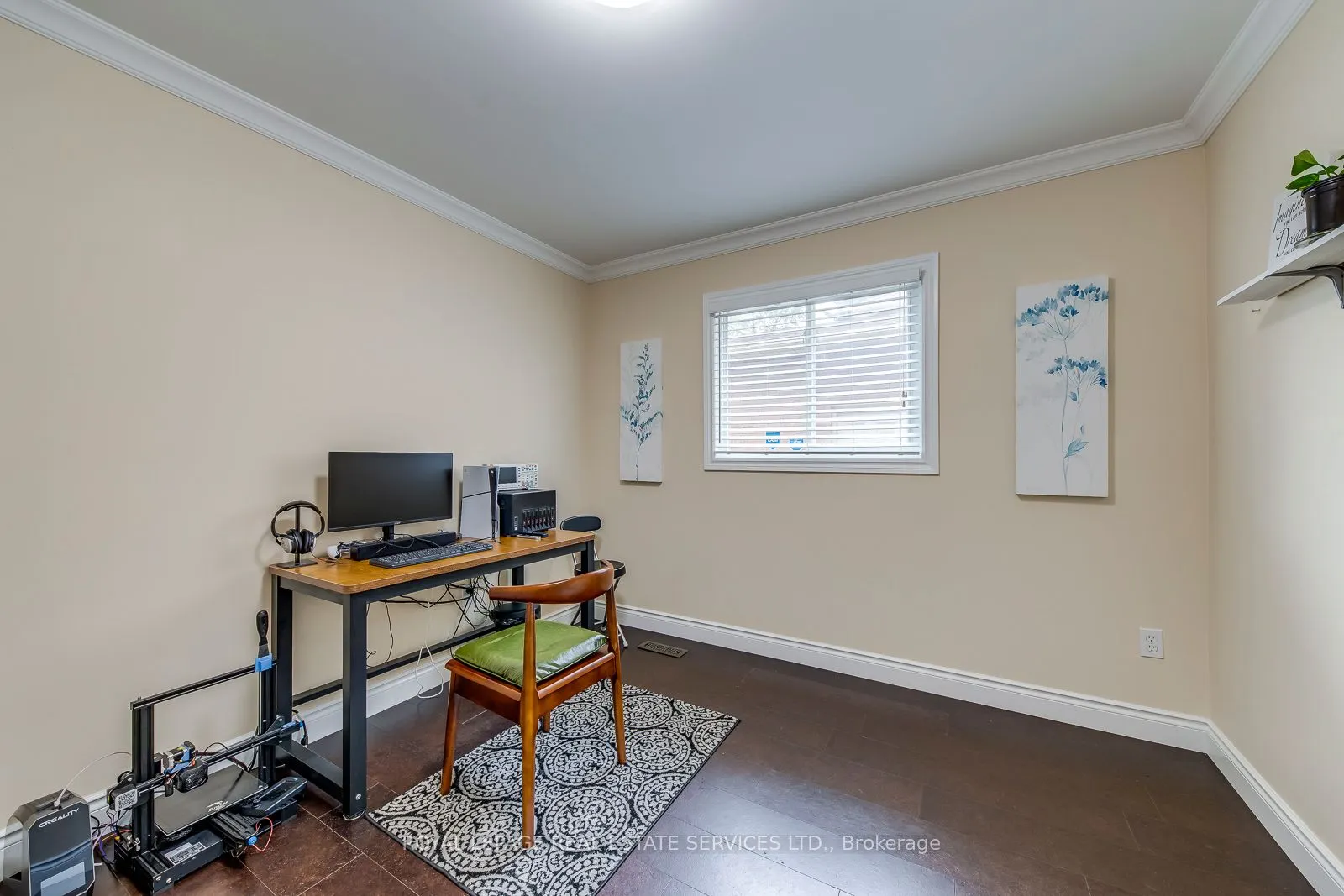1143 Chapelton Place