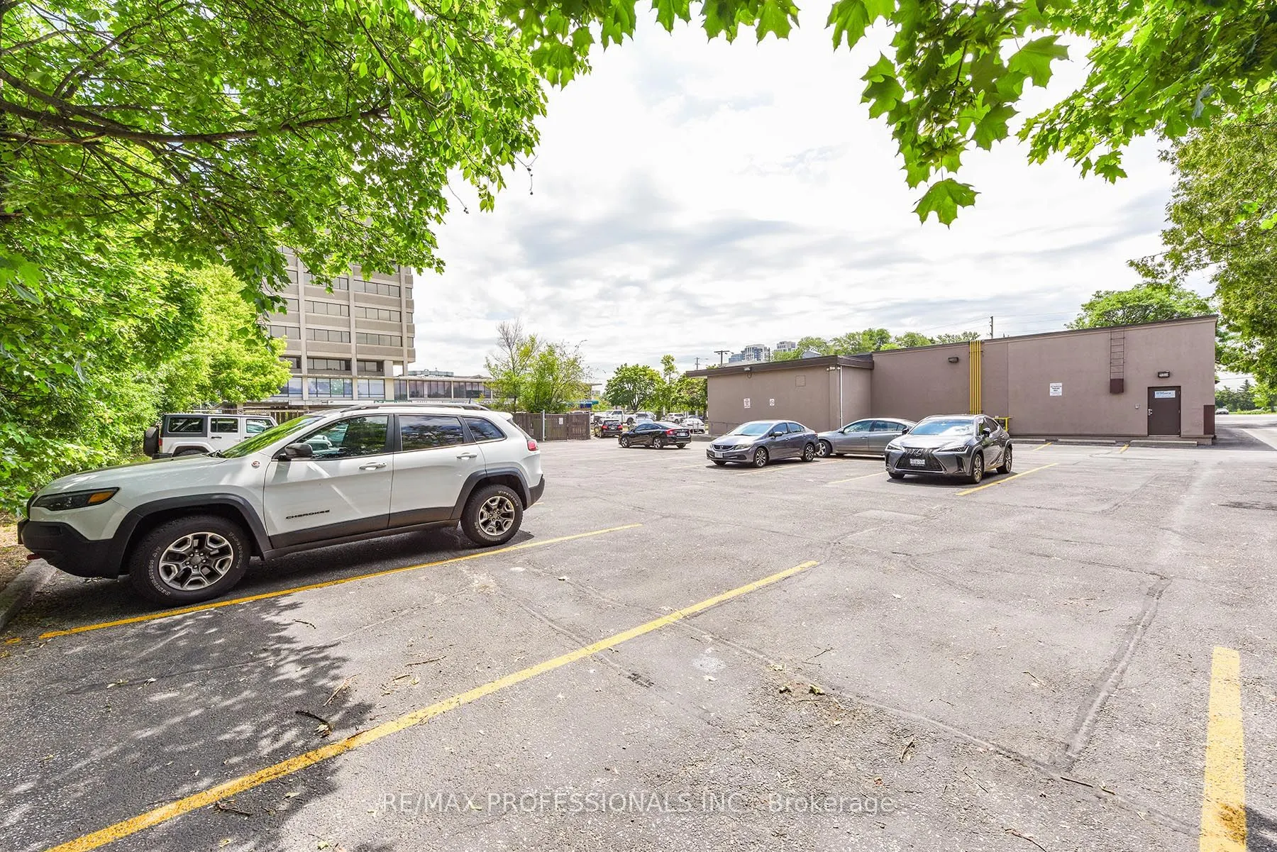 577 Burnhamthorpe Road