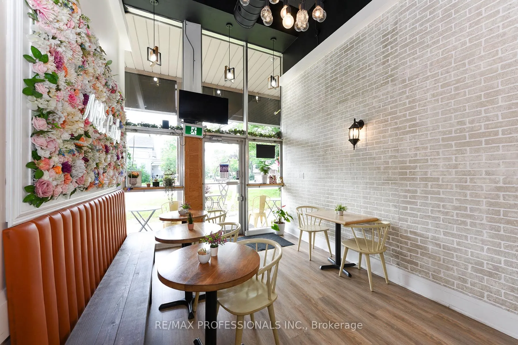 577 Burnhamthorpe Road