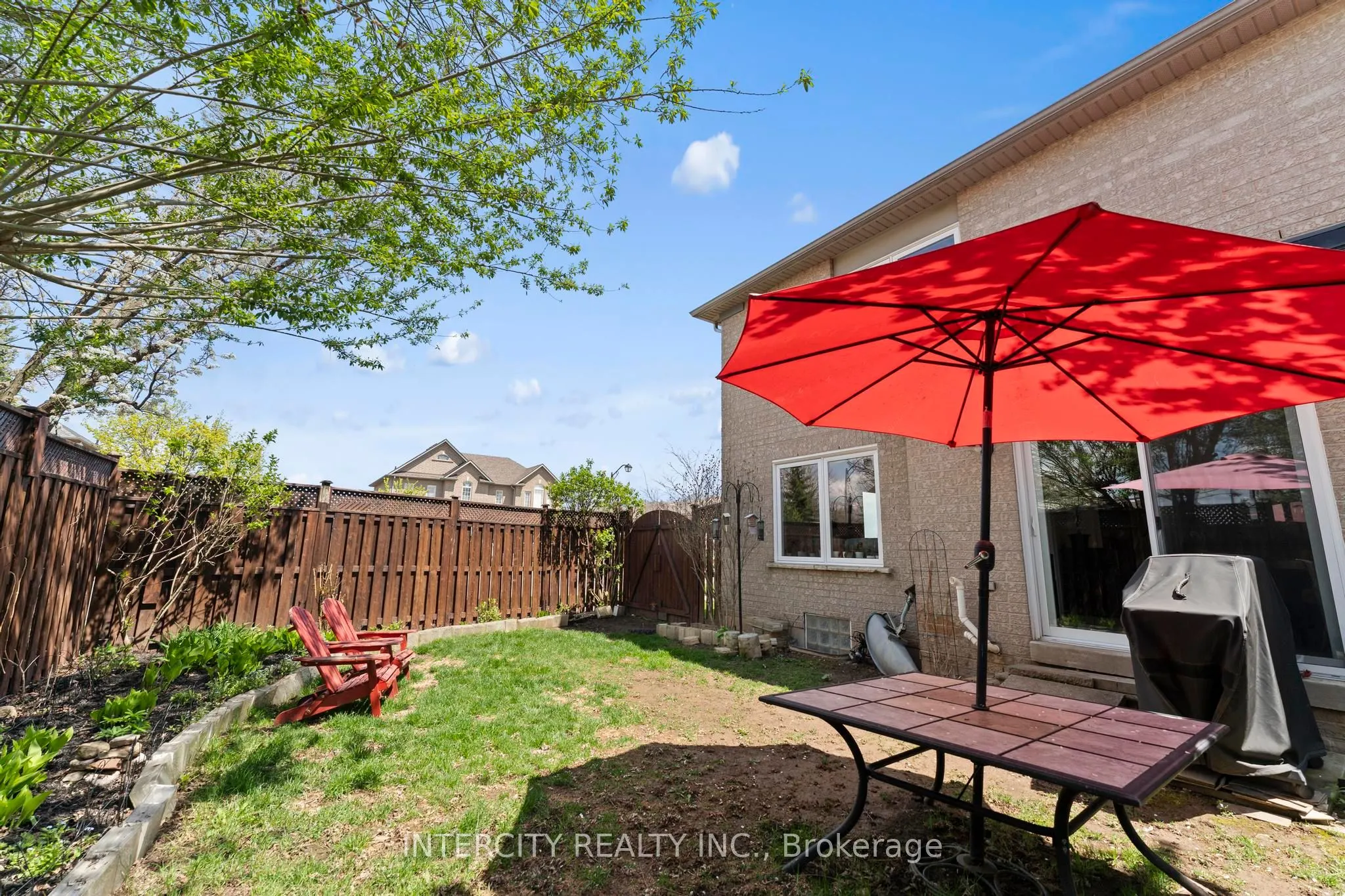 5409 Duchess Court