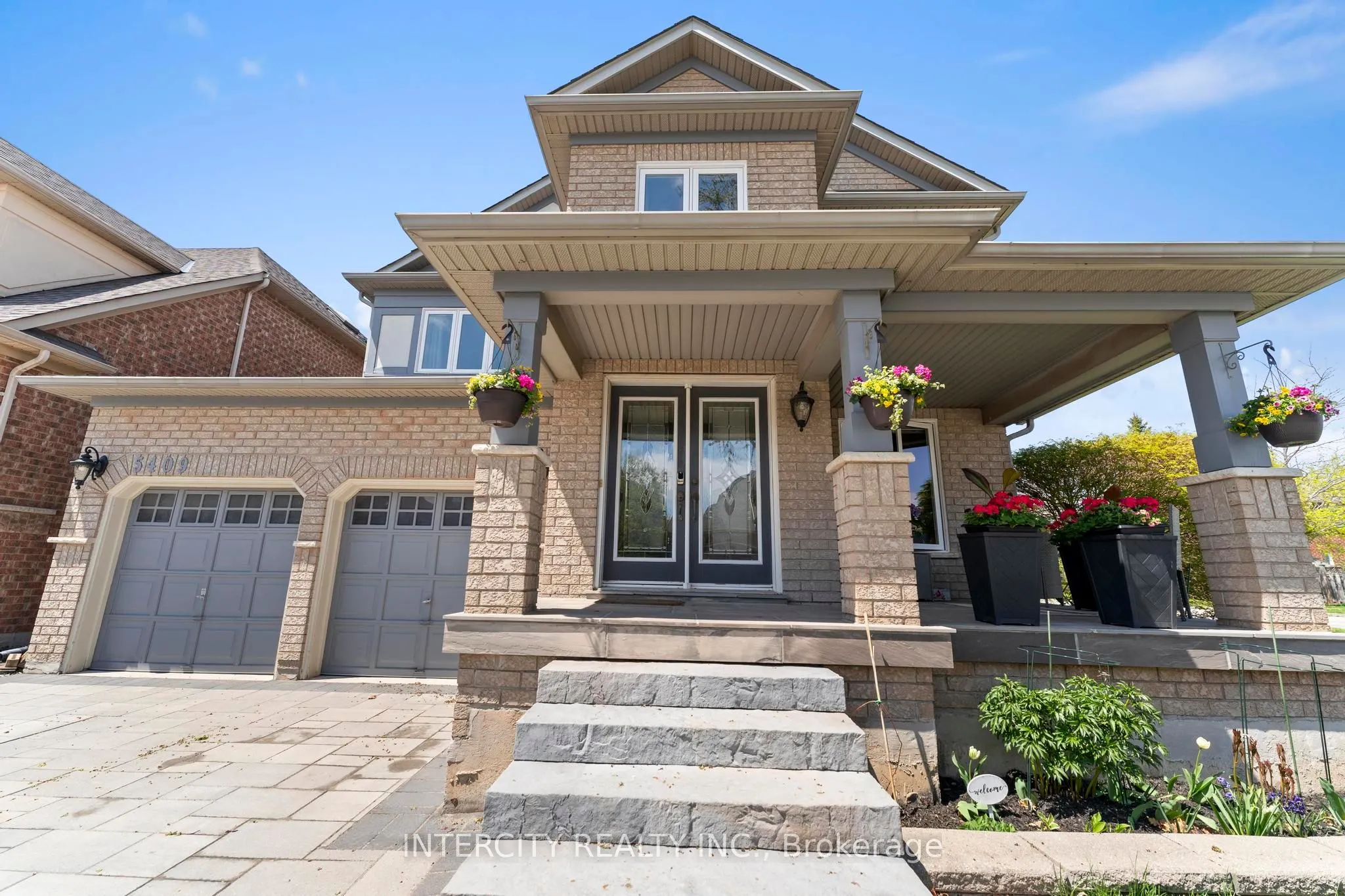 5409 Duchess Court