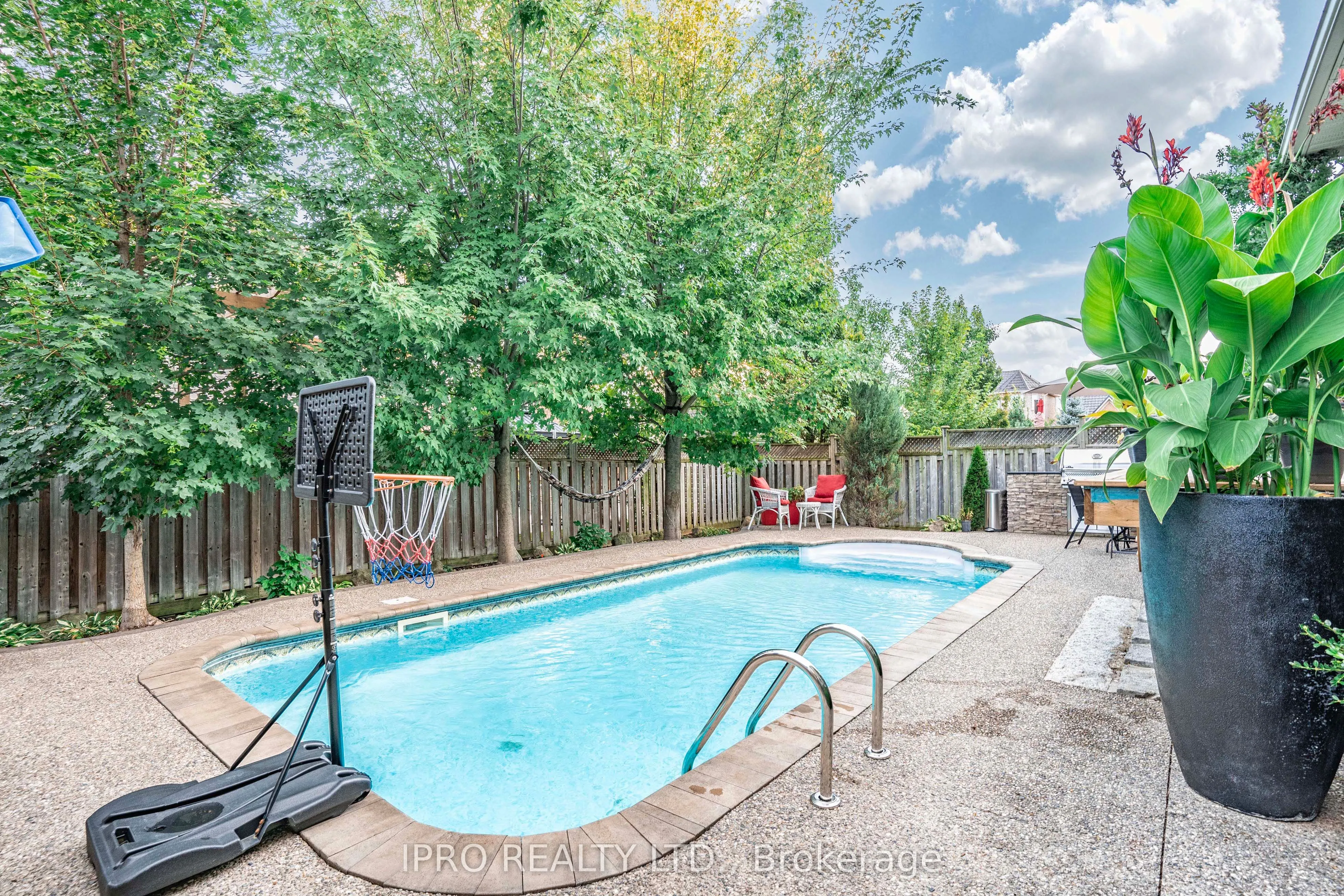501 Cusick Circle