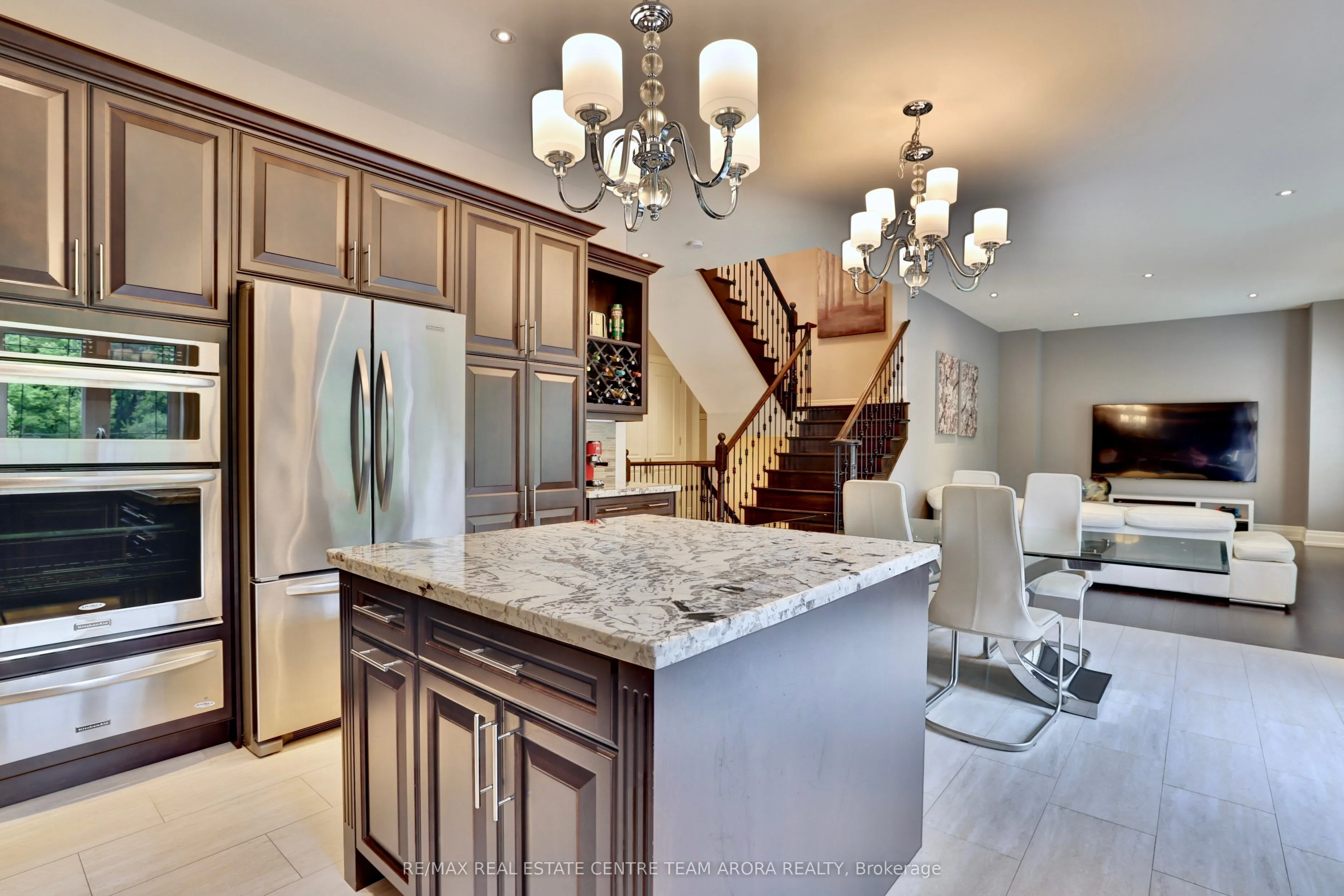 6672 Rothschild Trail