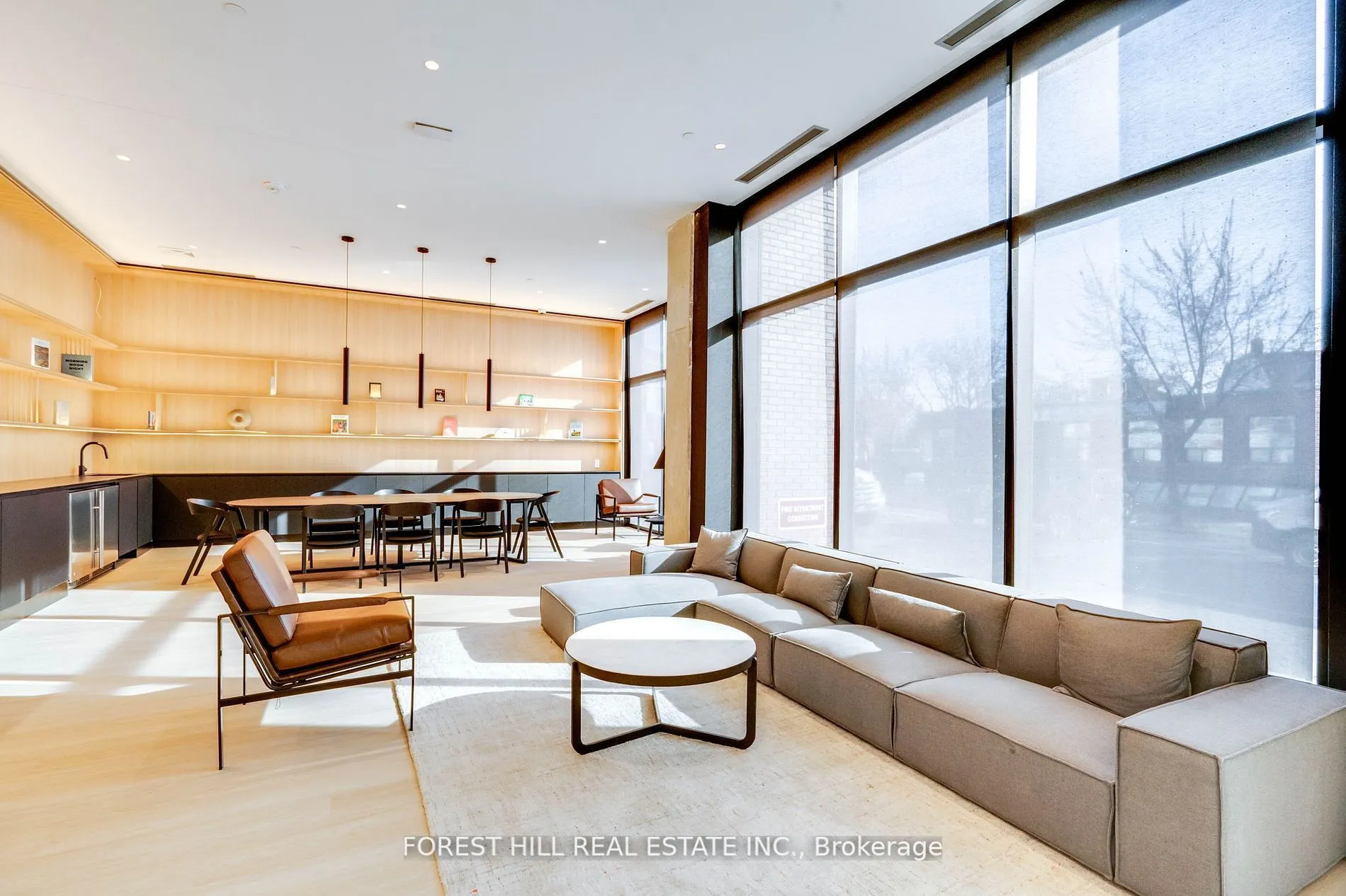 2720 Dundas Street W, #401