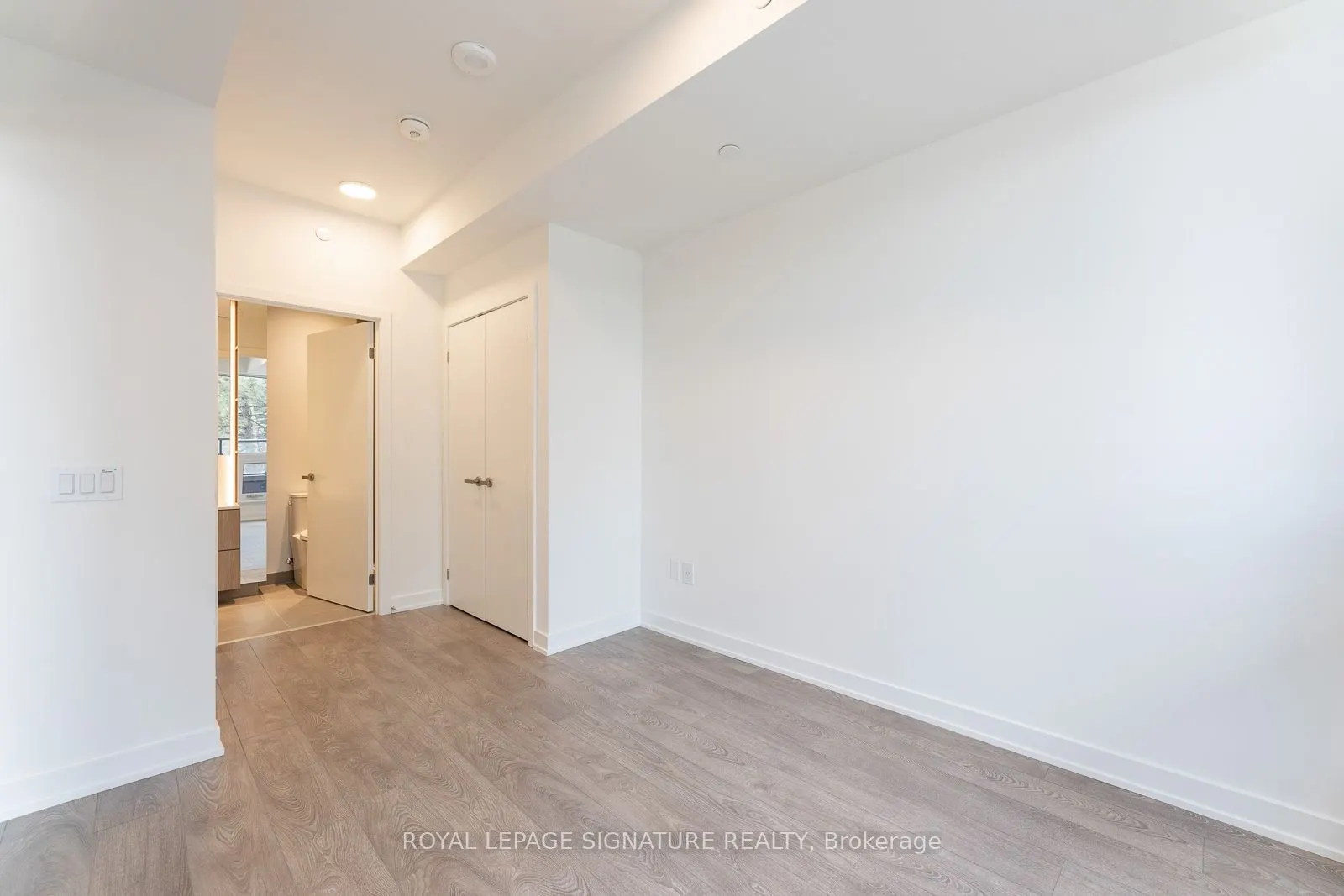 28 Ann Street, #215