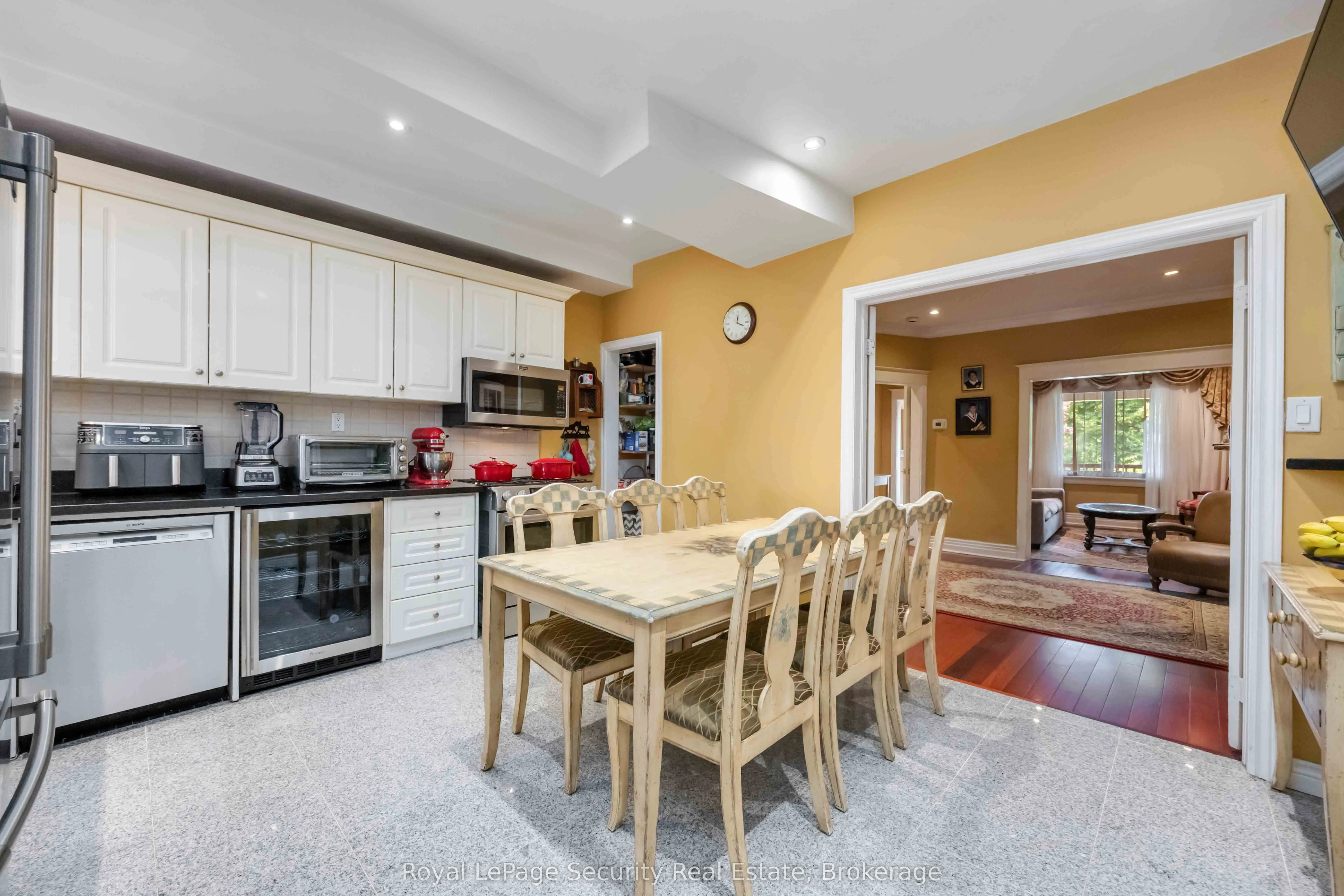 154 Caledonia Road