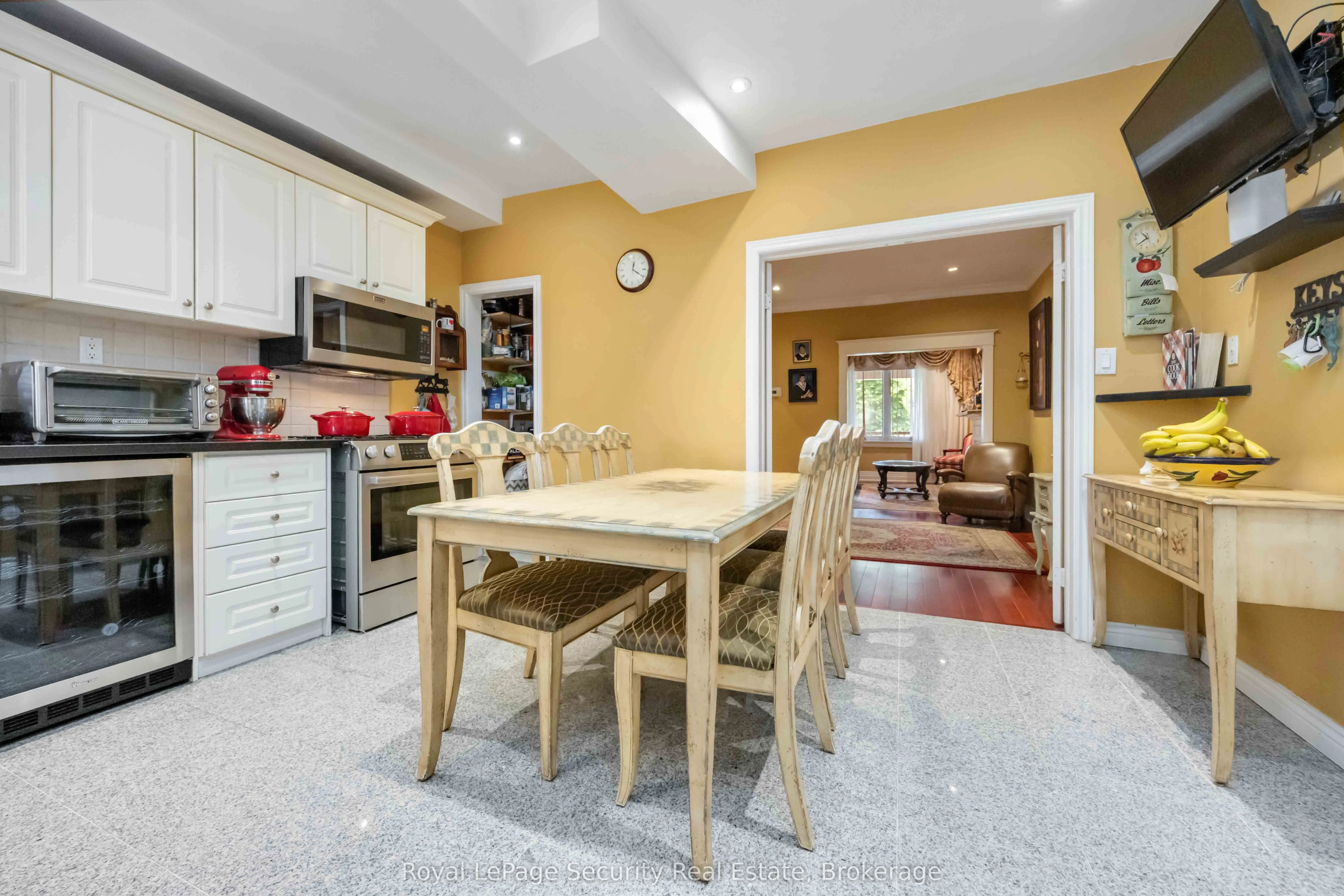 154 Caledonia Road
