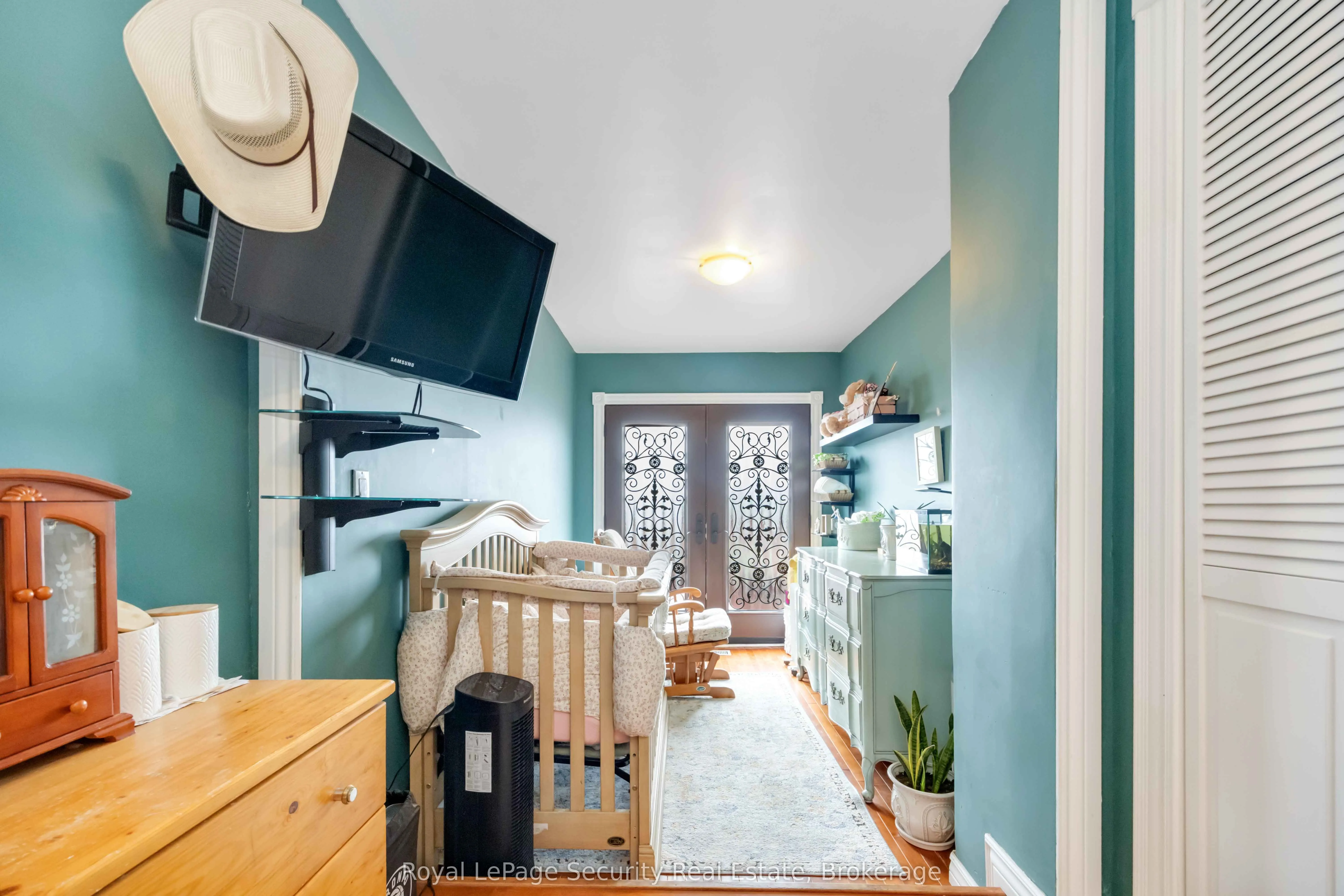 154 Caledonia Road