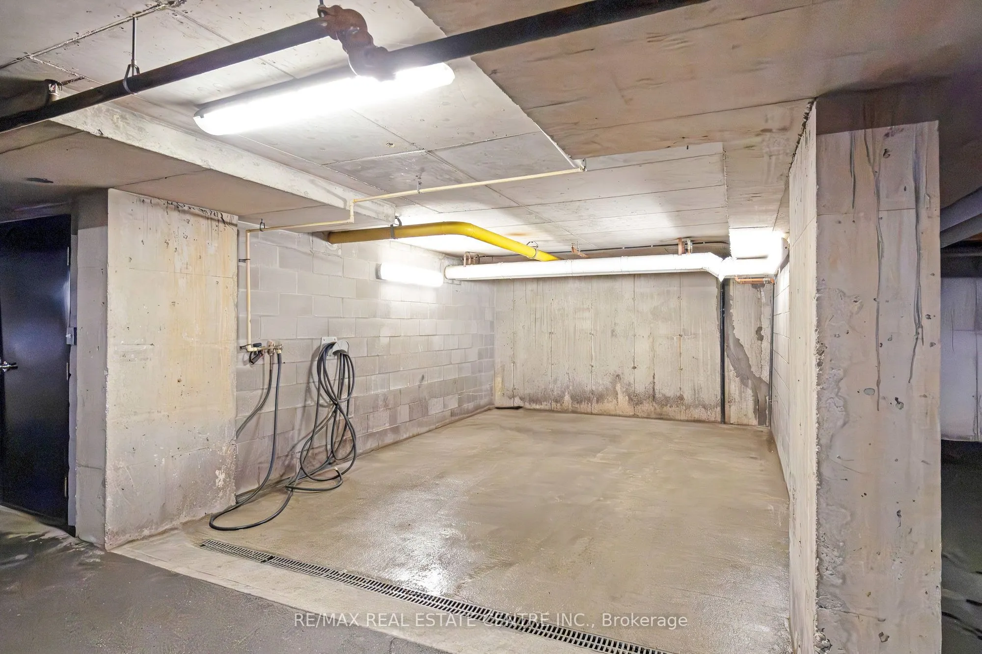 1360 Main Street E, #304