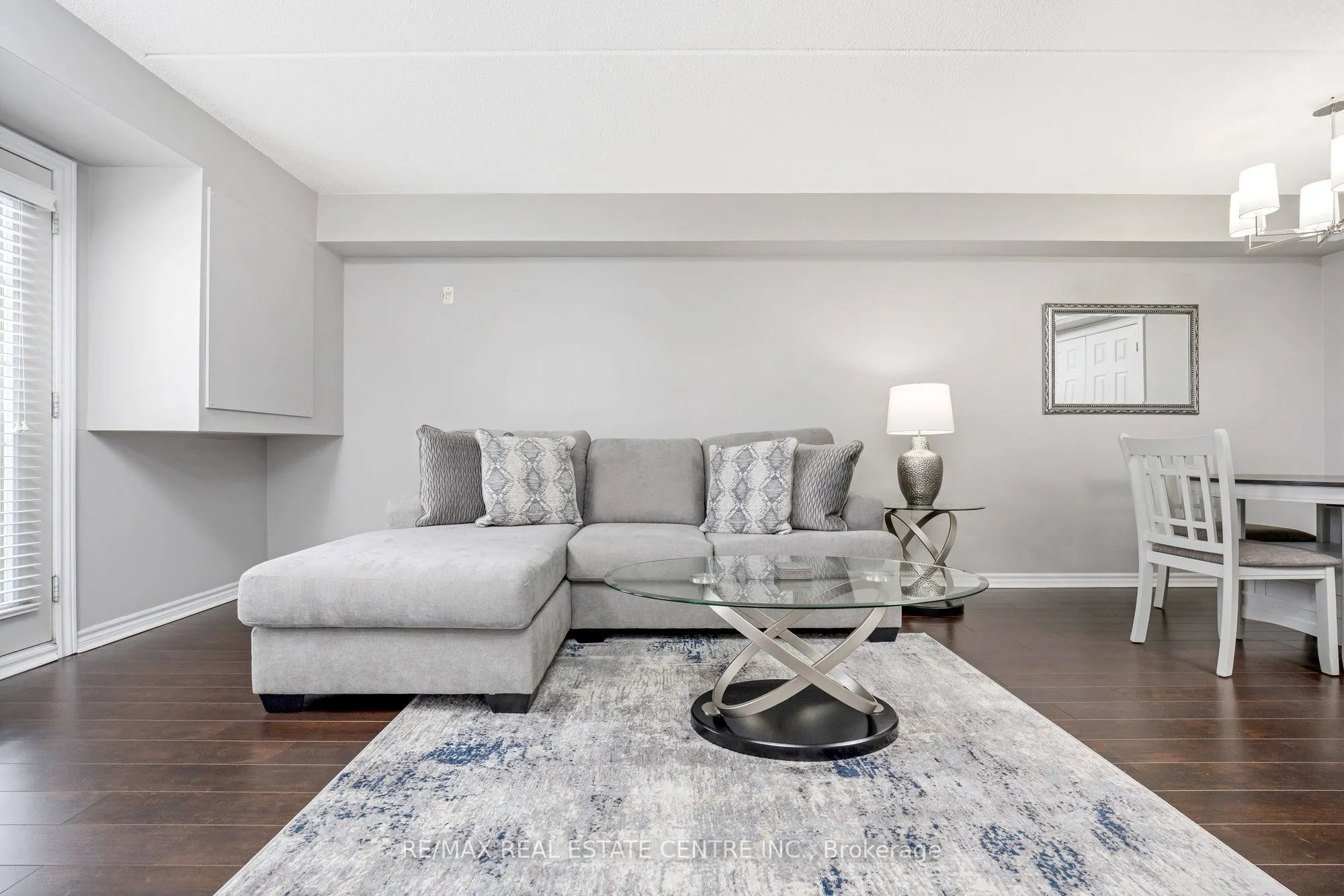 1360 Main Street E, #304