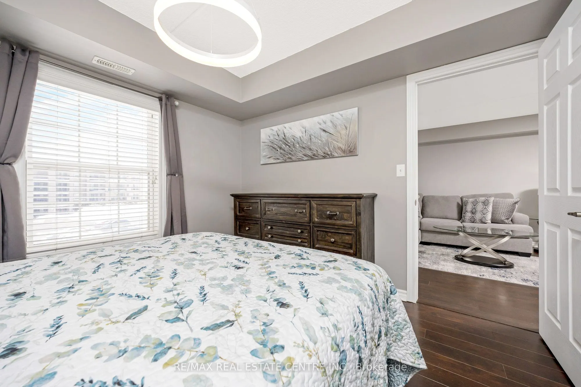 1360 Main Street E, #304