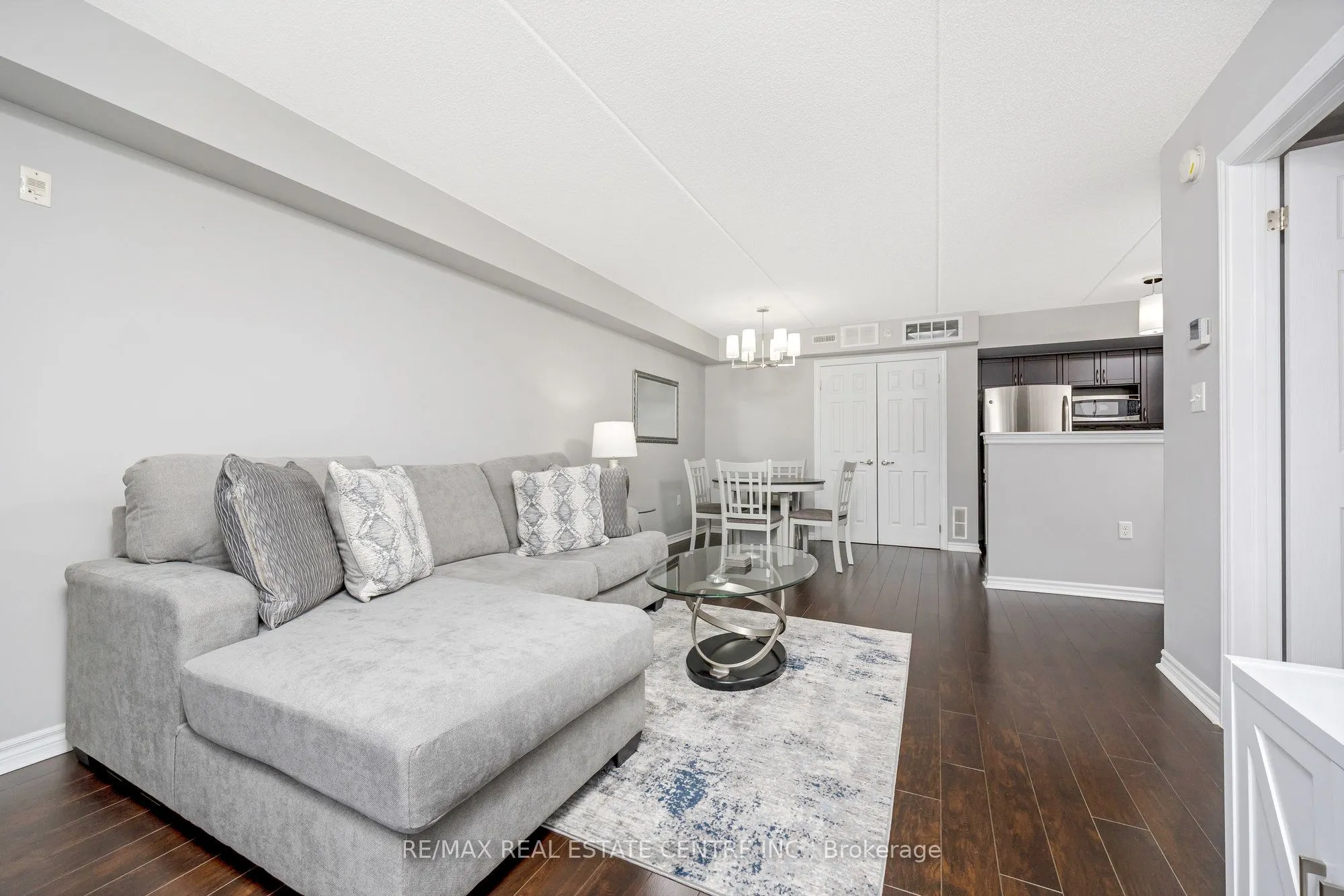 1360 Main Street E, #304