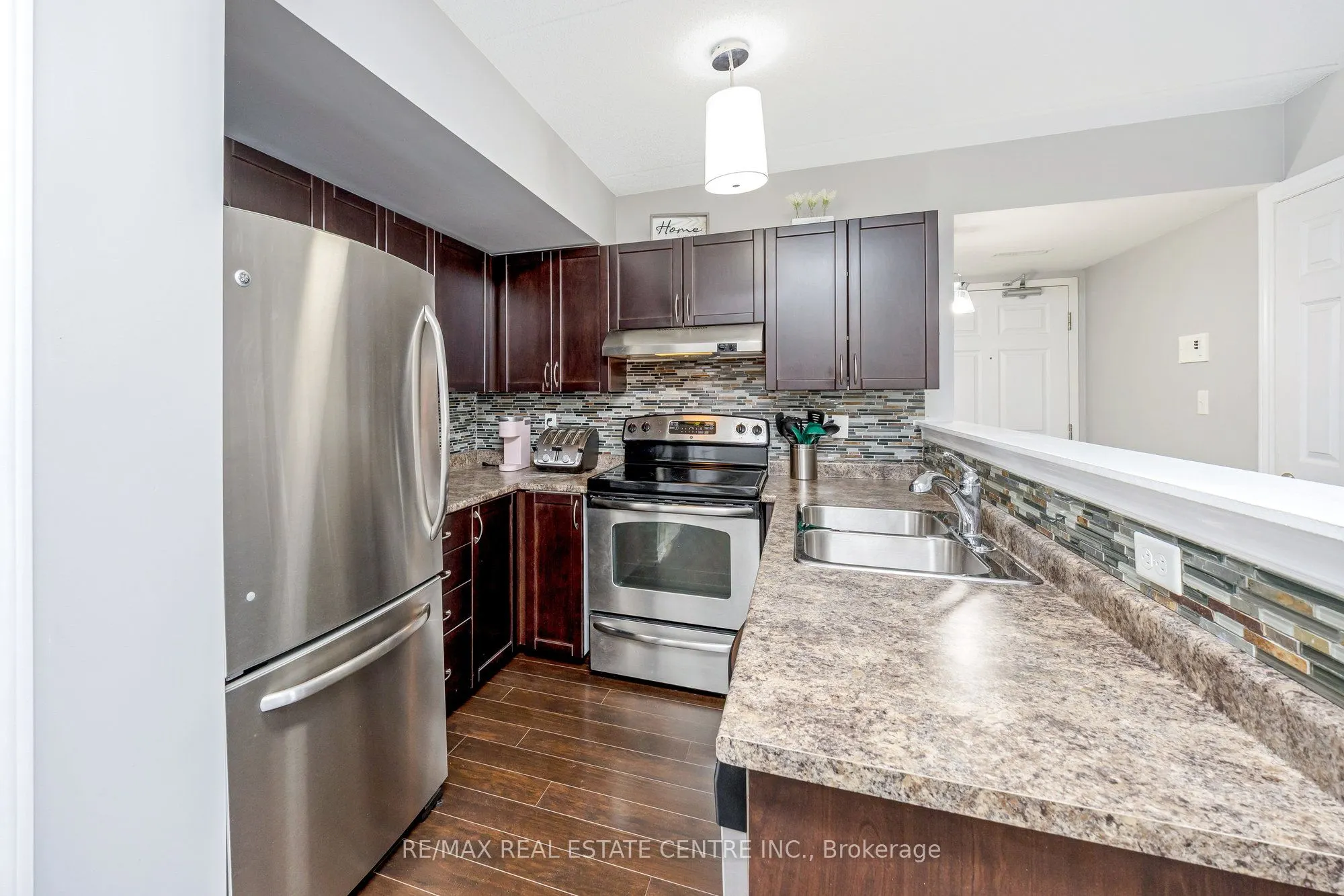 1360 Main Street E, #304
