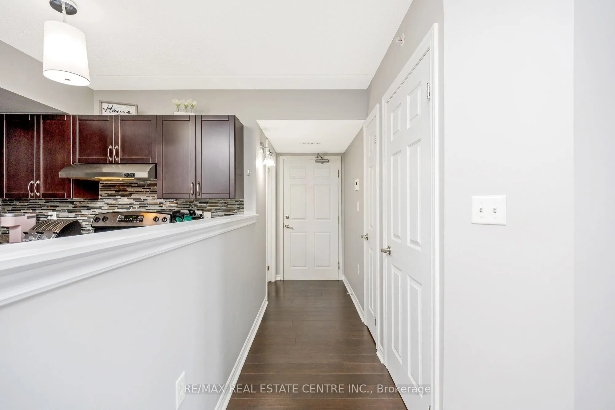1360 Main Street E, #304